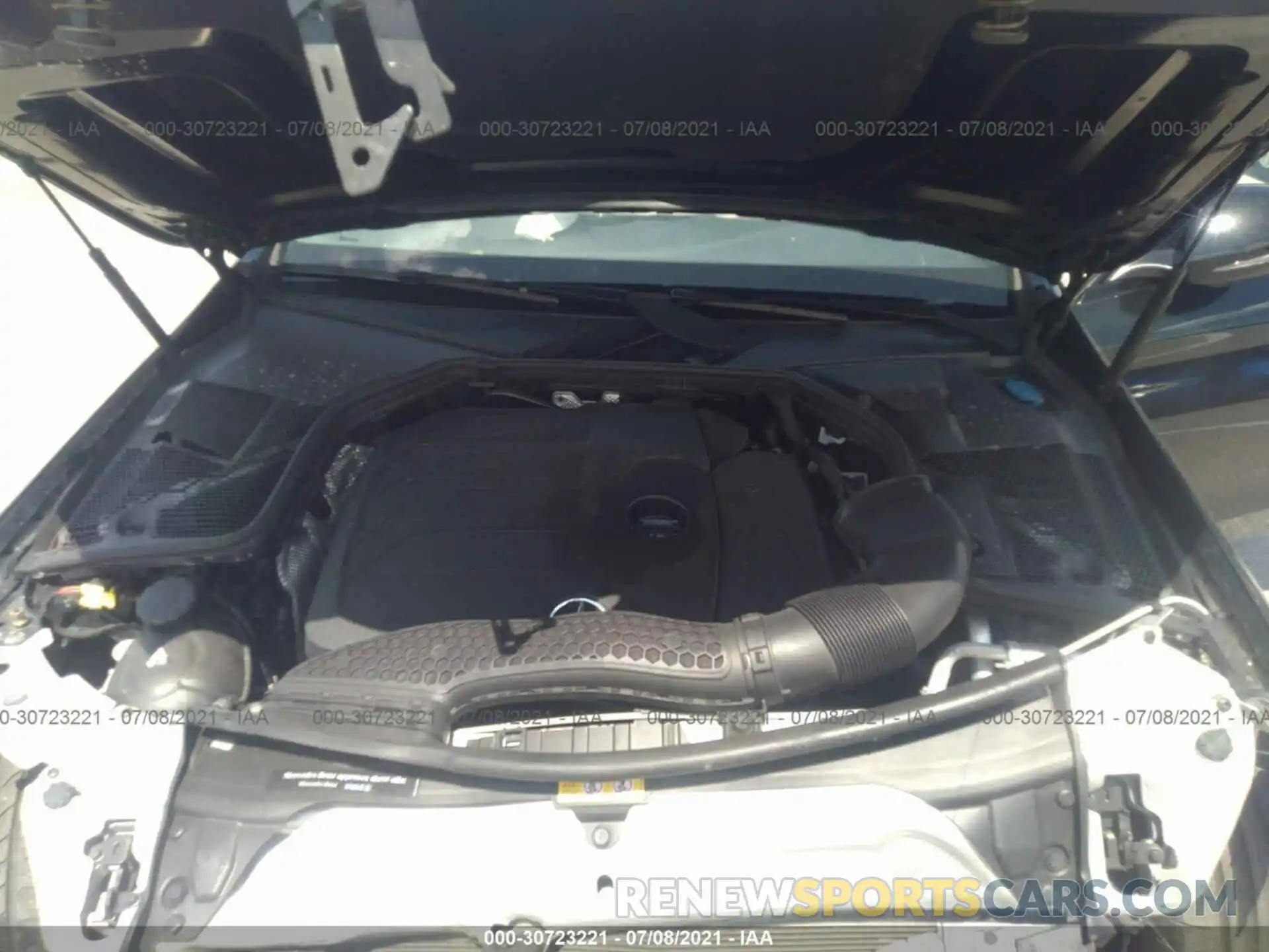 10 Photograph of a damaged car 55SWF8DB3KU299957 MERCEDES-BENZ C-CLASS 2019