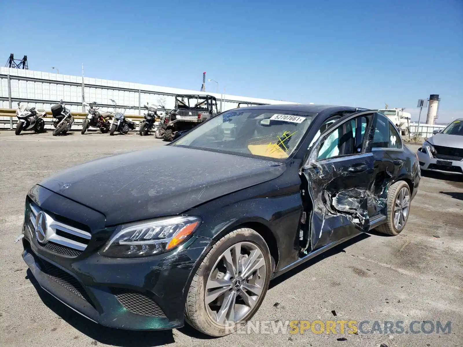 2 Photograph of a damaged car 55SWF8DB3KU300170 MERCEDES-BENZ C-CLASS 2019