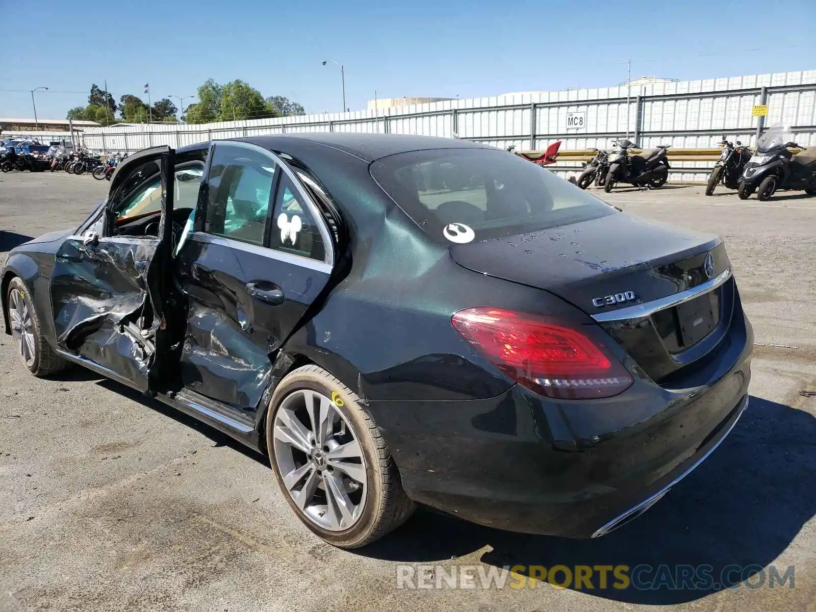 3 Photograph of a damaged car 55SWF8DB3KU300170 MERCEDES-BENZ C-CLASS 2019