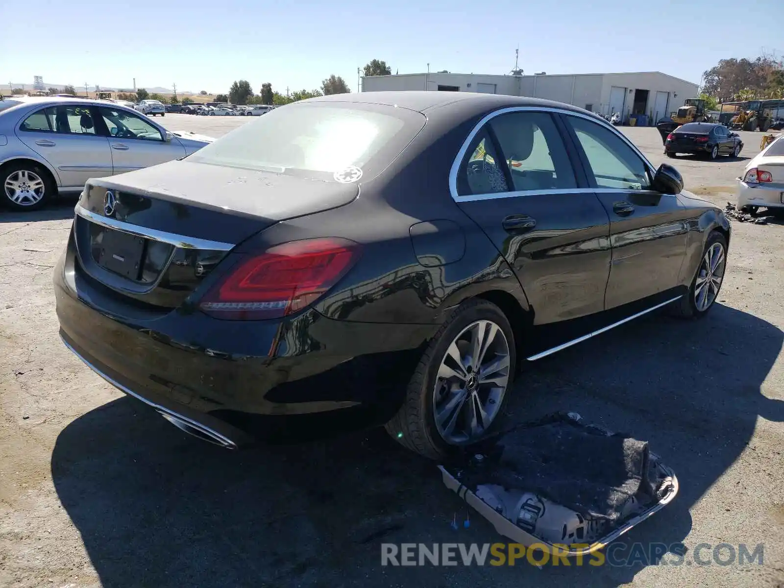 4 Photograph of a damaged car 55SWF8DB3KU300170 MERCEDES-BENZ C-CLASS 2019