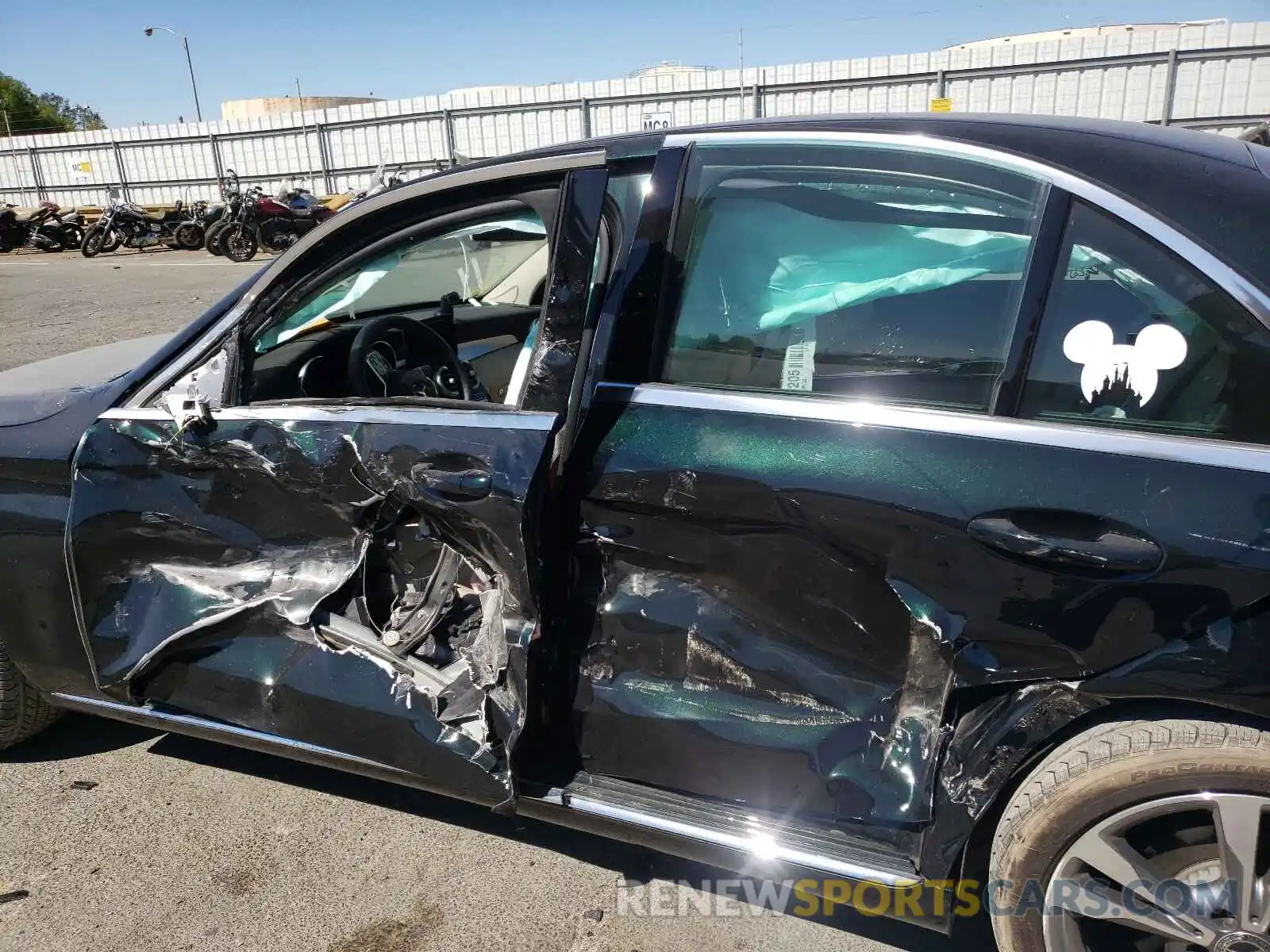 9 Photograph of a damaged car 55SWF8DB3KU300170 MERCEDES-BENZ C-CLASS 2019