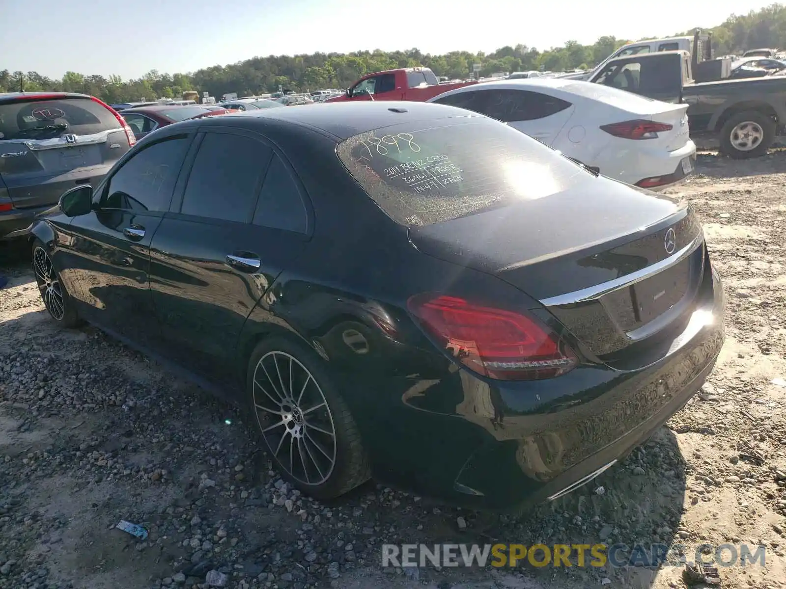 3 Photograph of a damaged car 55SWF8DB3KU301898 MERCEDES-BENZ C CLASS 2019