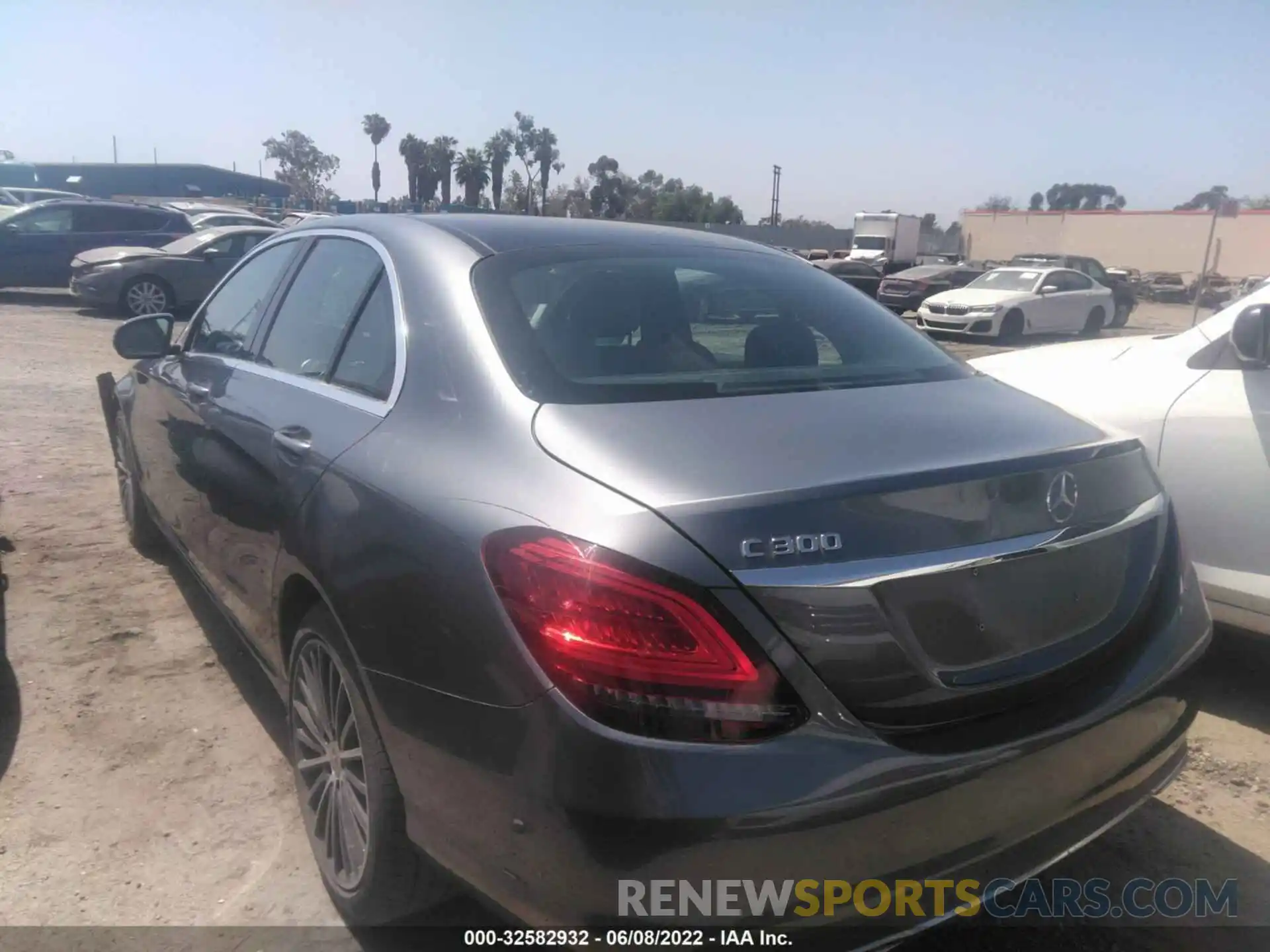 3 Photograph of a damaged car 55SWF8DB3KU302520 MERCEDES-BENZ C-CLASS 2019