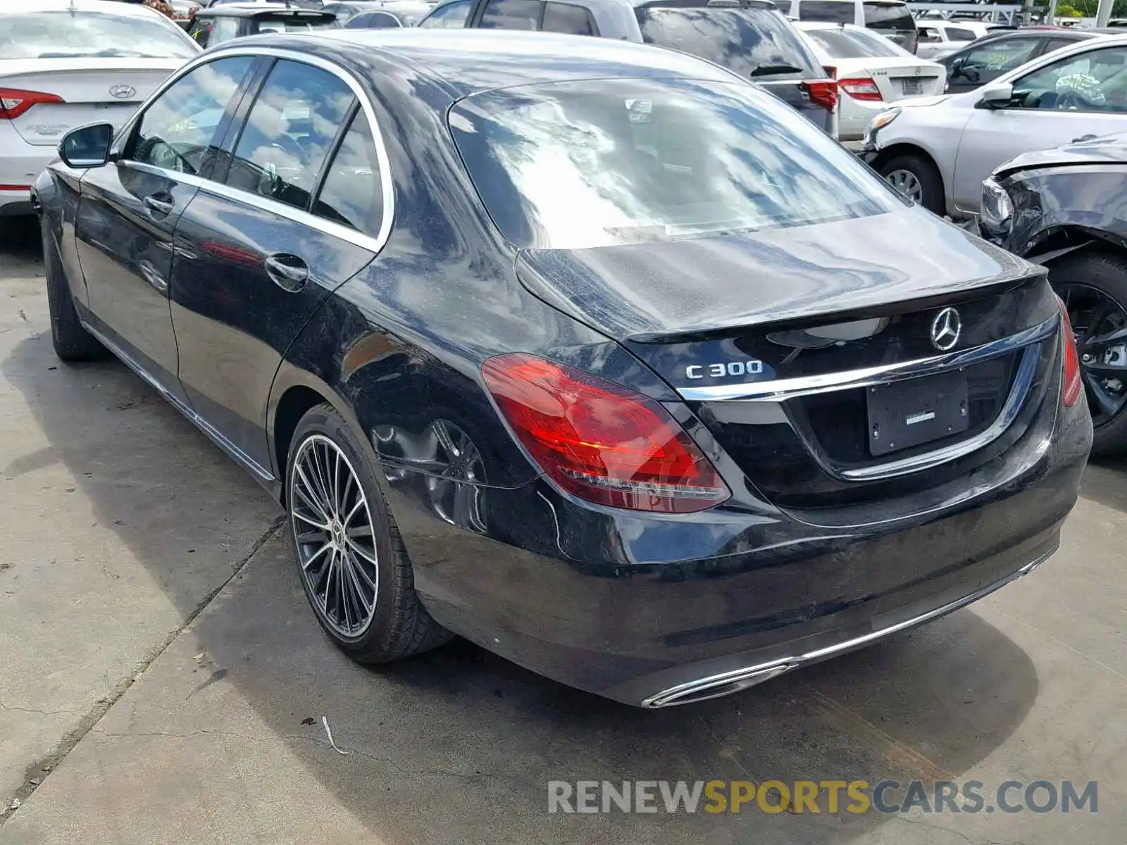 3 Photograph of a damaged car 55SWF8DB3KU302694 MERCEDES-BENZ C CLASS 2019