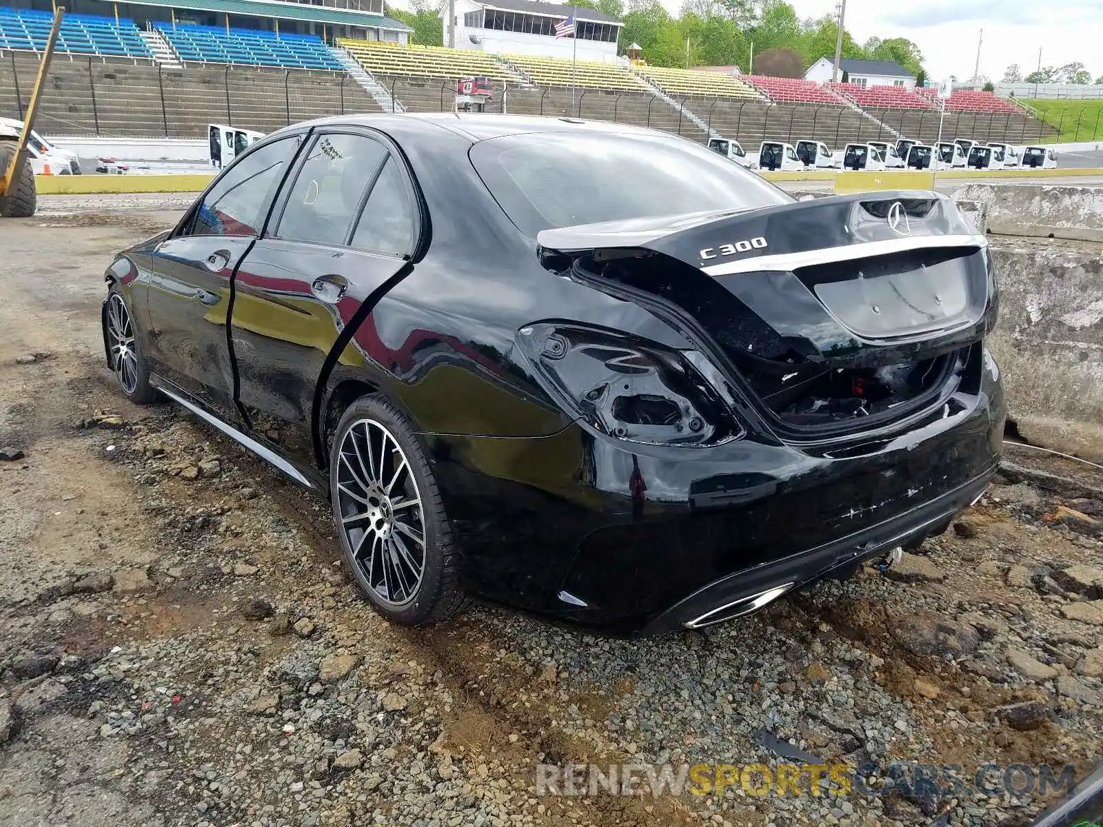 3 Photograph of a damaged car 55SWF8DB3KU303893 MERCEDES-BENZ C CLASS 2019