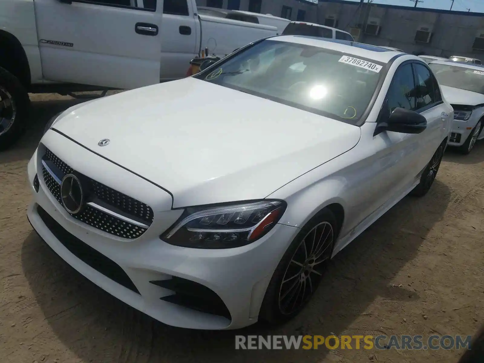 2 Photograph of a damaged car 55SWF8DB3KU307023 MERCEDES-BENZ C CLASS 2019