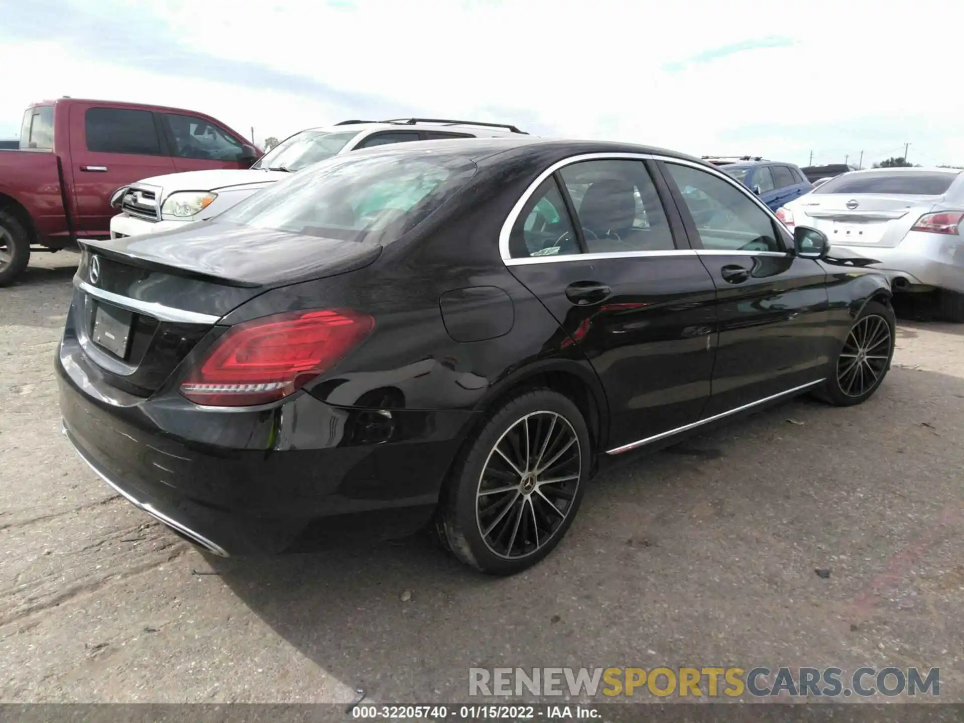 4 Фотография поврежденного автомобиля 55SWF8DB3KU307376 MERCEDES-BENZ C-CLASS 2019