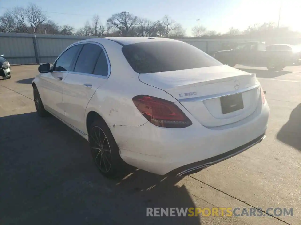 3 Photograph of a damaged car 55SWF8DB3KU310990 MERCEDES-BENZ C-CLASS 2019