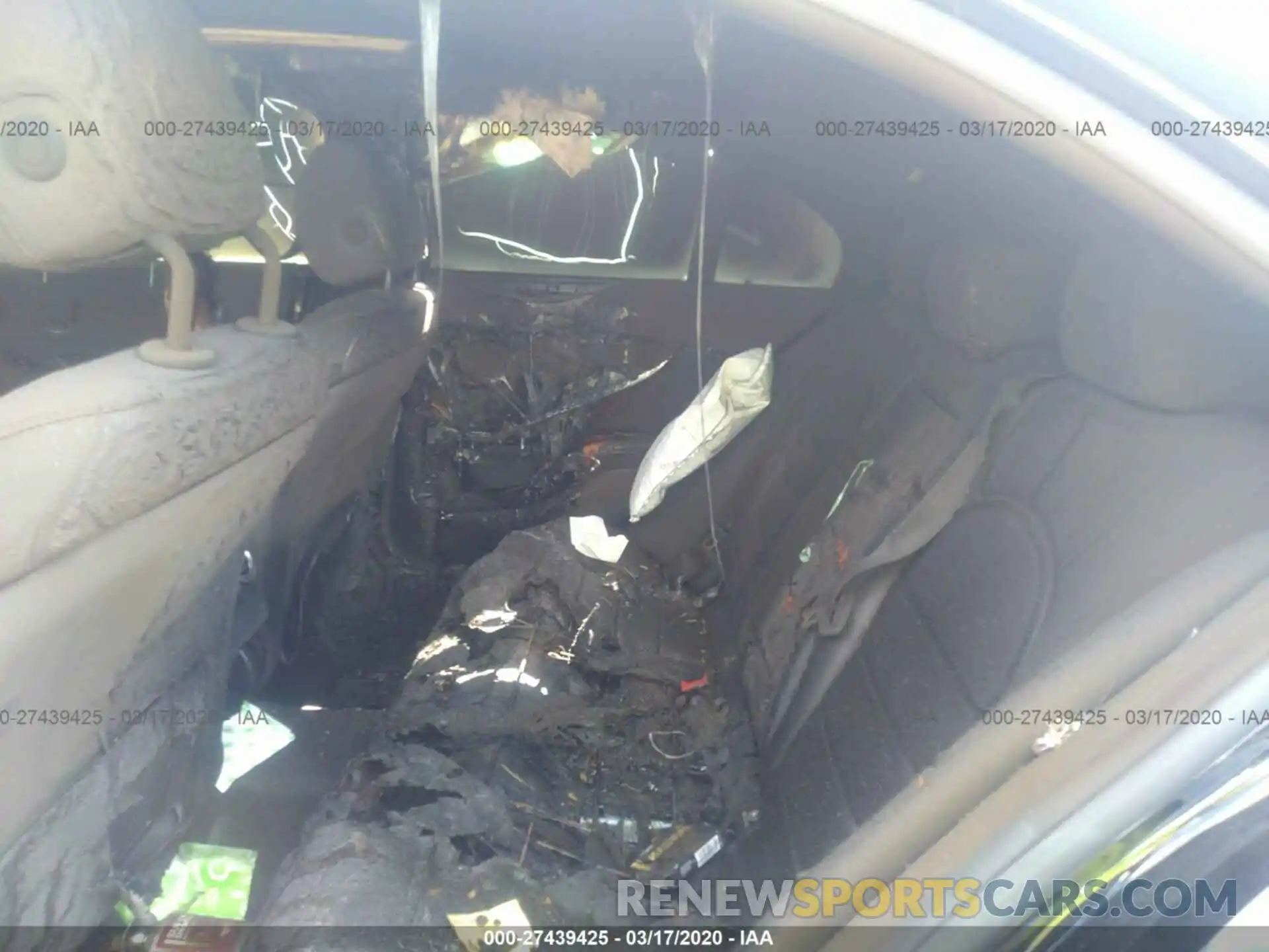 8 Photograph of a damaged car 55SWF8DB3KU312951 MERCEDES-BENZ C-CLASS 2019