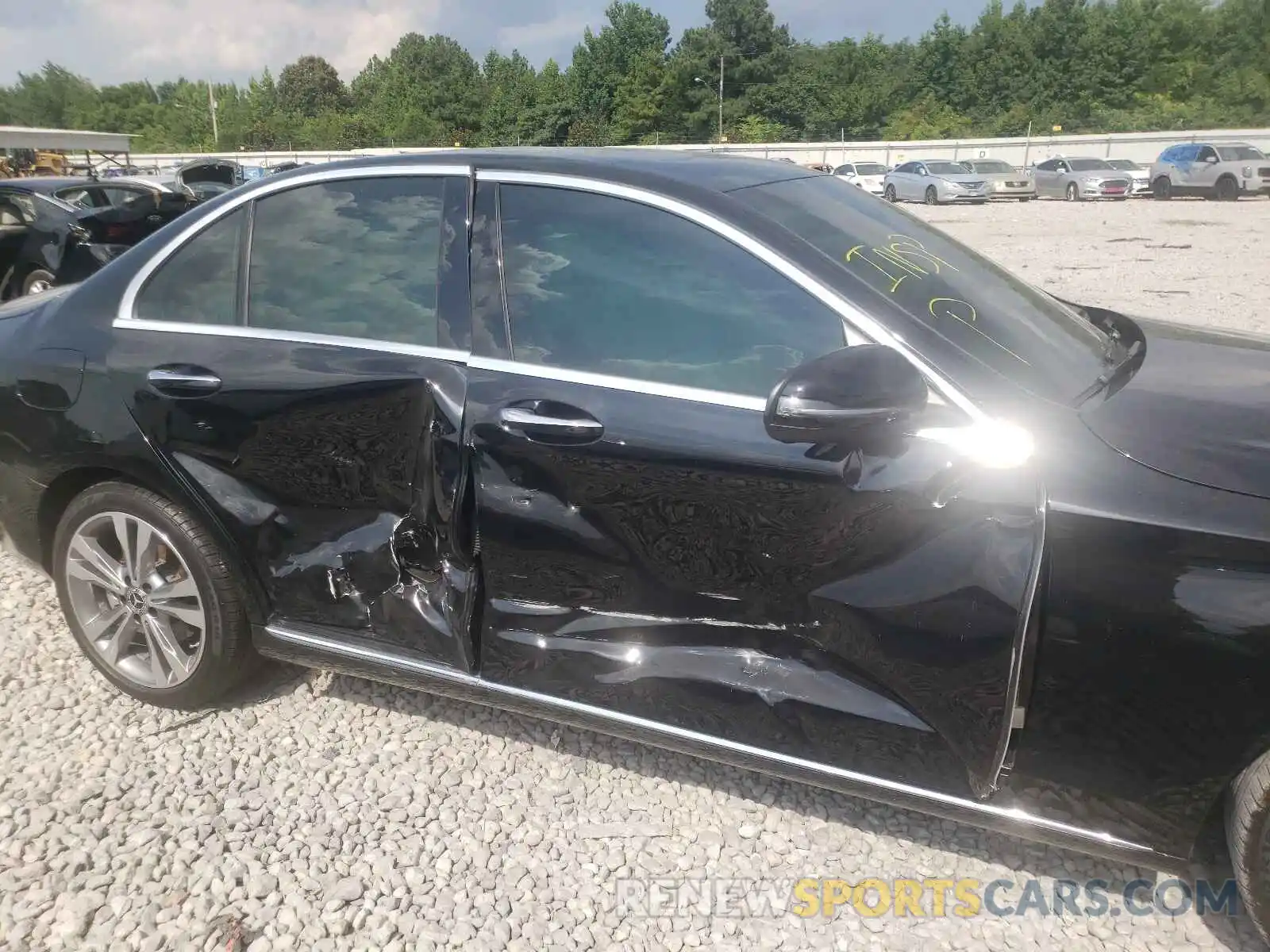 9 Photograph of a damaged car 55SWF8DB3KU313291 MERCEDES-BENZ C-CLASS 2019