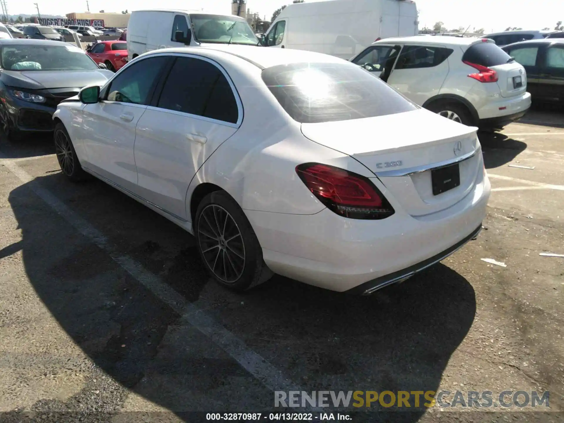 3 Photograph of a damaged car 55SWF8DB3KU316370 MERCEDES-BENZ C-CLASS 2019