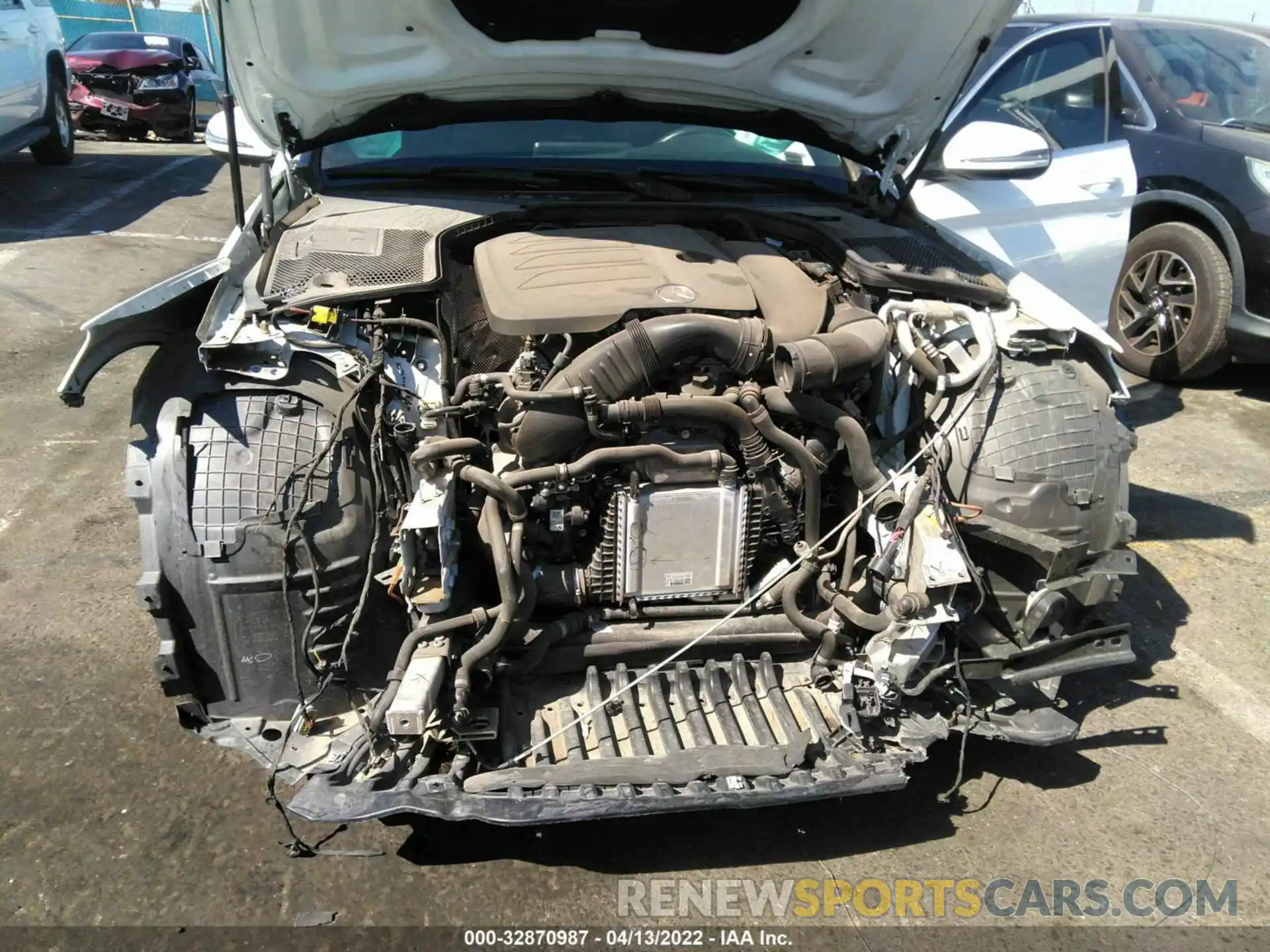 6 Photograph of a damaged car 55SWF8DB3KU316370 MERCEDES-BENZ C-CLASS 2019