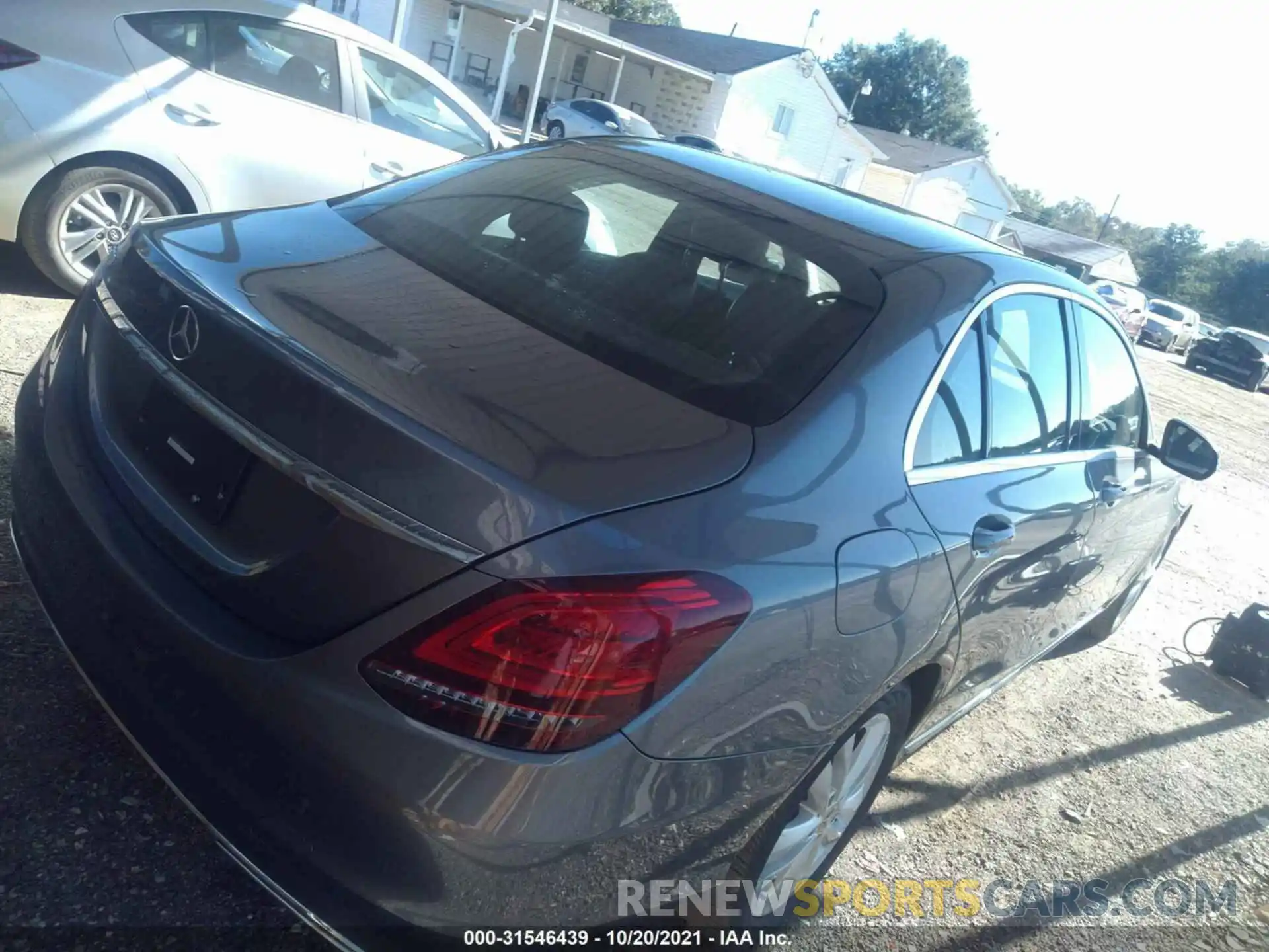 4 Photograph of a damaged car 55SWF8DB3KU318815 MERCEDES-BENZ C-CLASS 2019