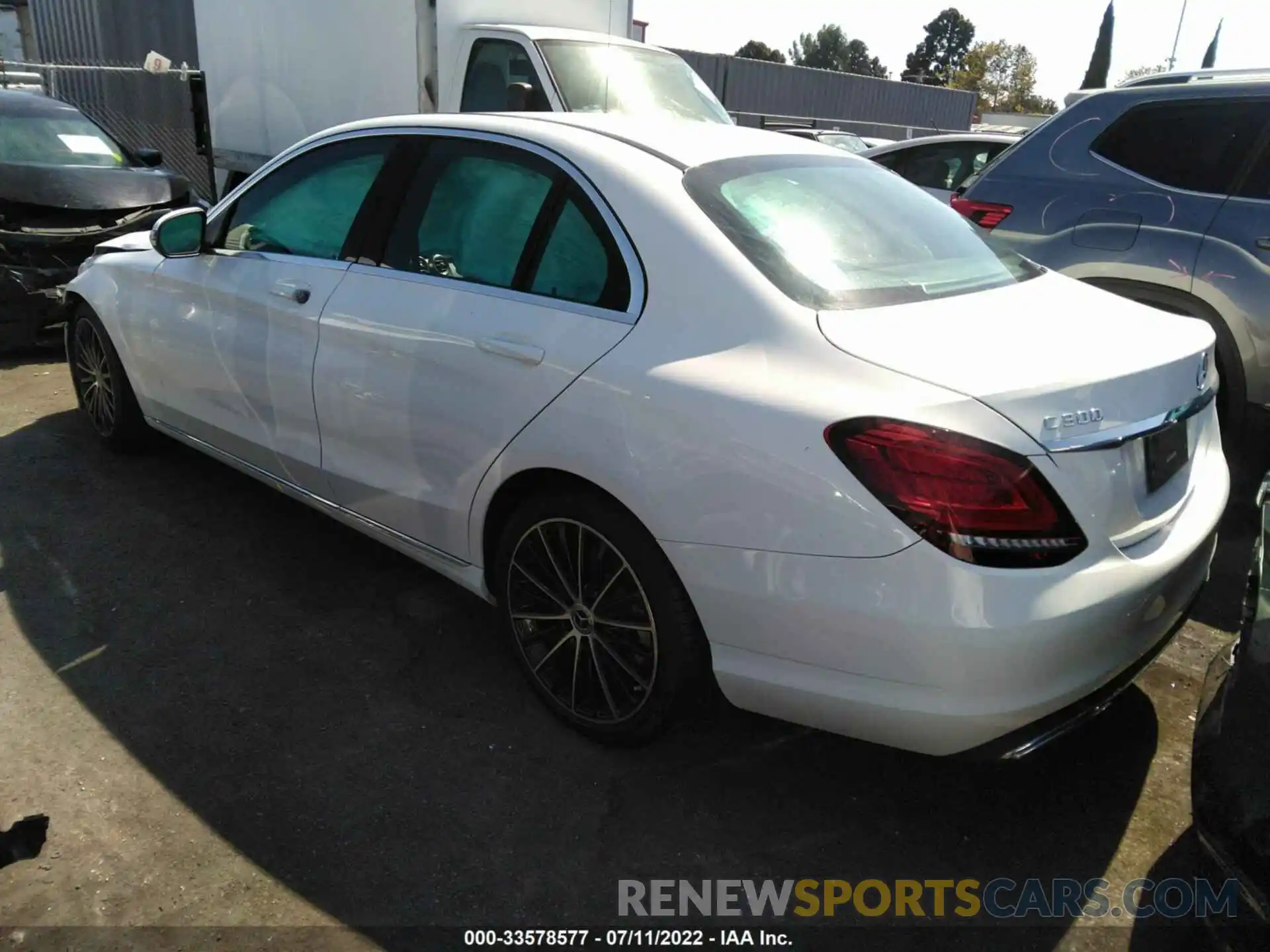 3 Photograph of a damaged car 55SWF8DB3KU320208 MERCEDES-BENZ C-CLASS 2019