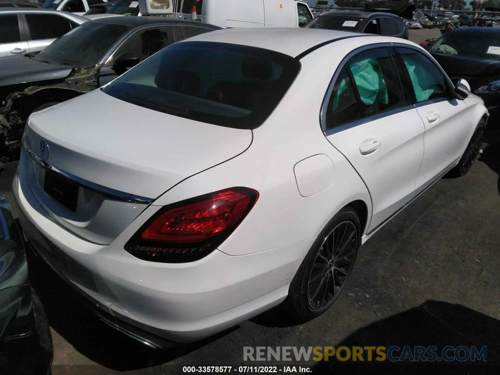 4 Photograph of a damaged car 55SWF8DB3KU320208 MERCEDES-BENZ C-CLASS 2019