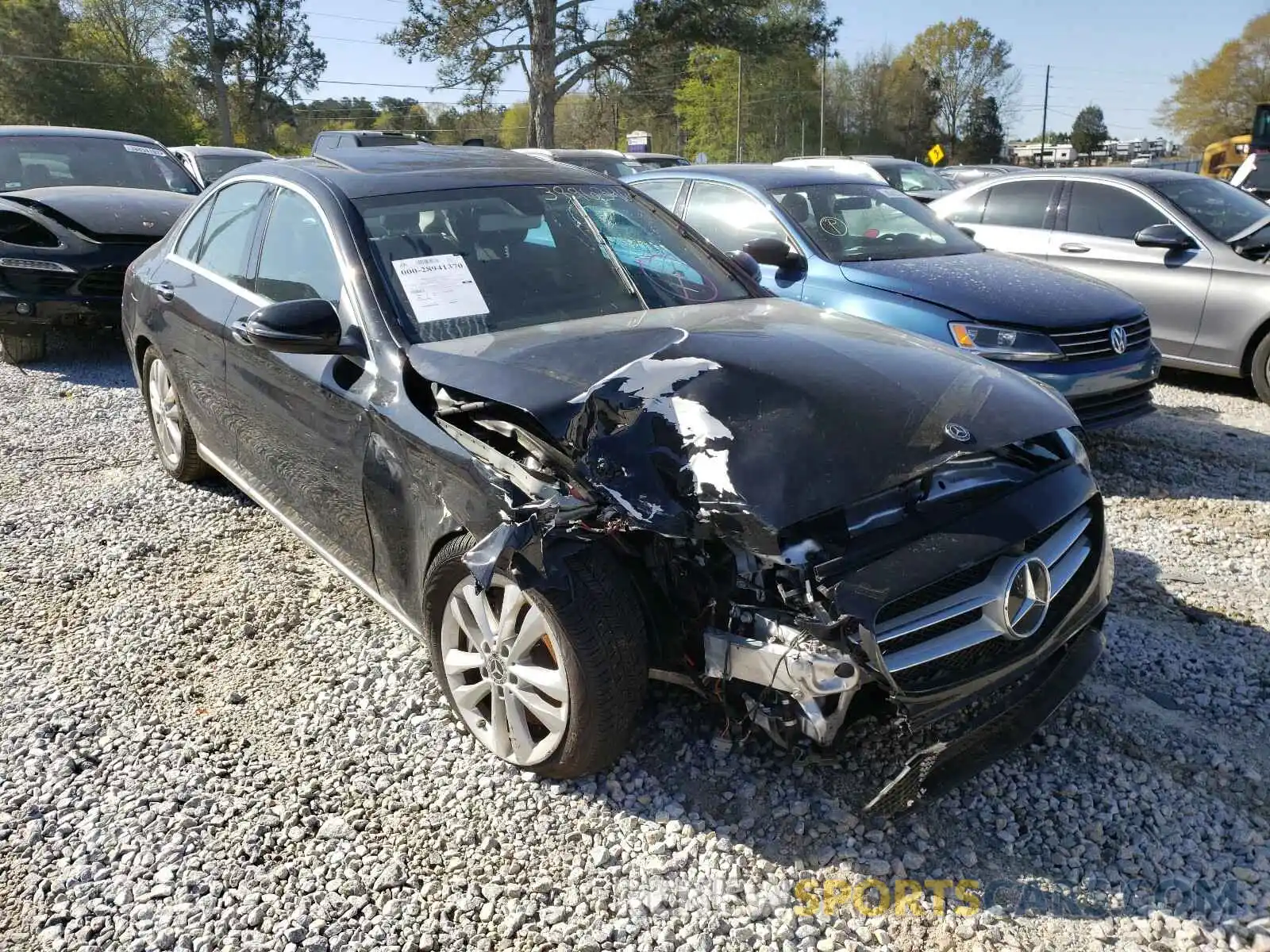 1 Фотография поврежденного автомобиля 55SWF8DB3KU322394 MERCEDES-BENZ C CLASS 2019