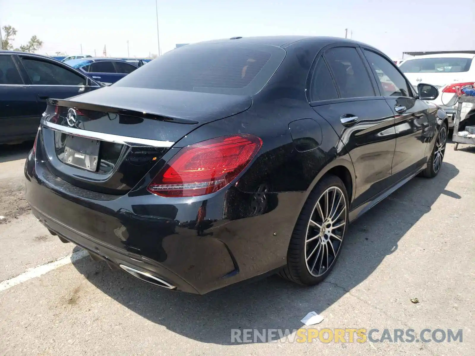 4 Photograph of a damaged car 55SWF8DB3KU322430 MERCEDES-BENZ C-CLASS 2019