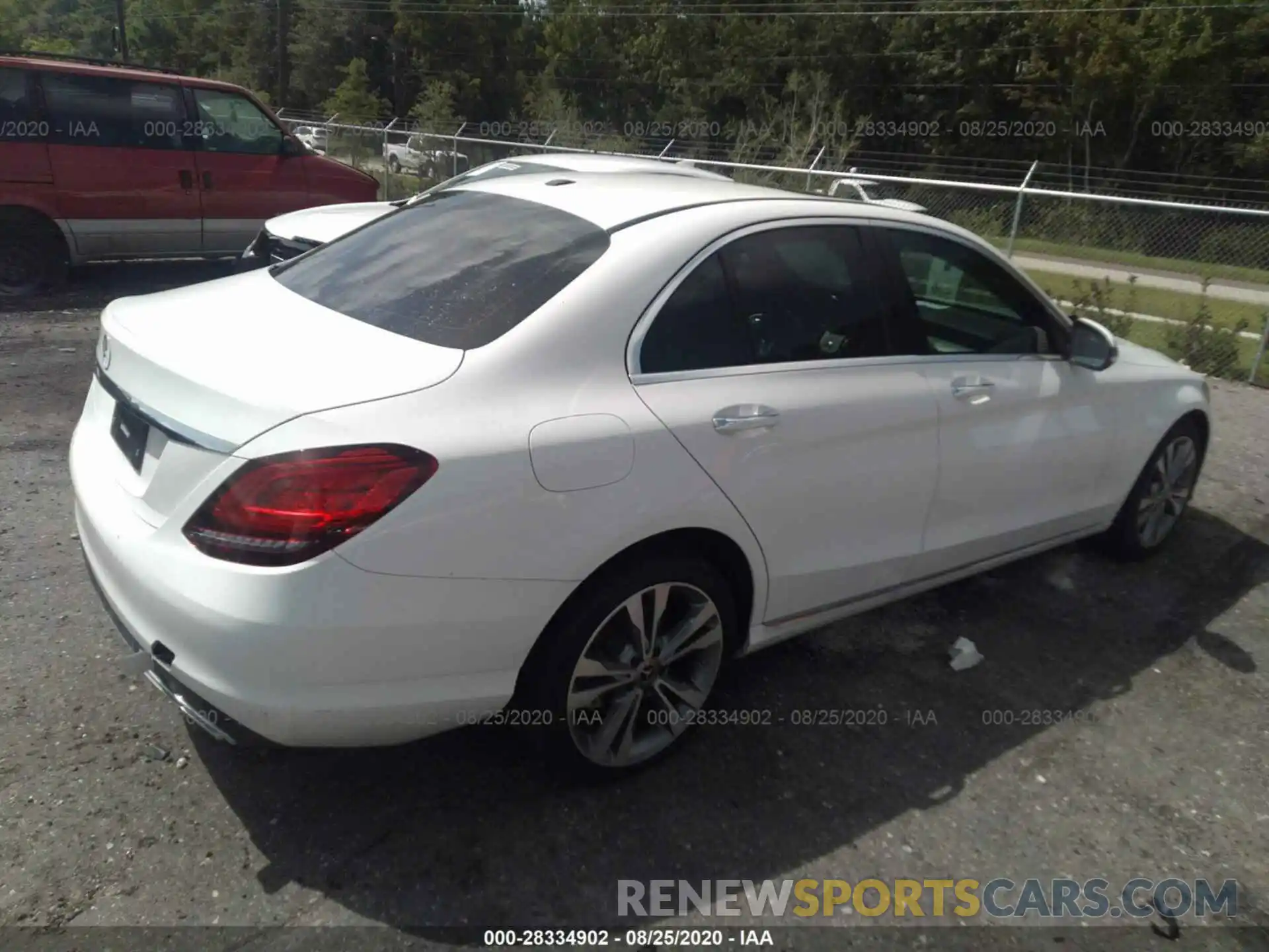 4 Photograph of a damaged car 55SWF8DB4KU283959 MERCEDES-BENZ C-CLASS 2019