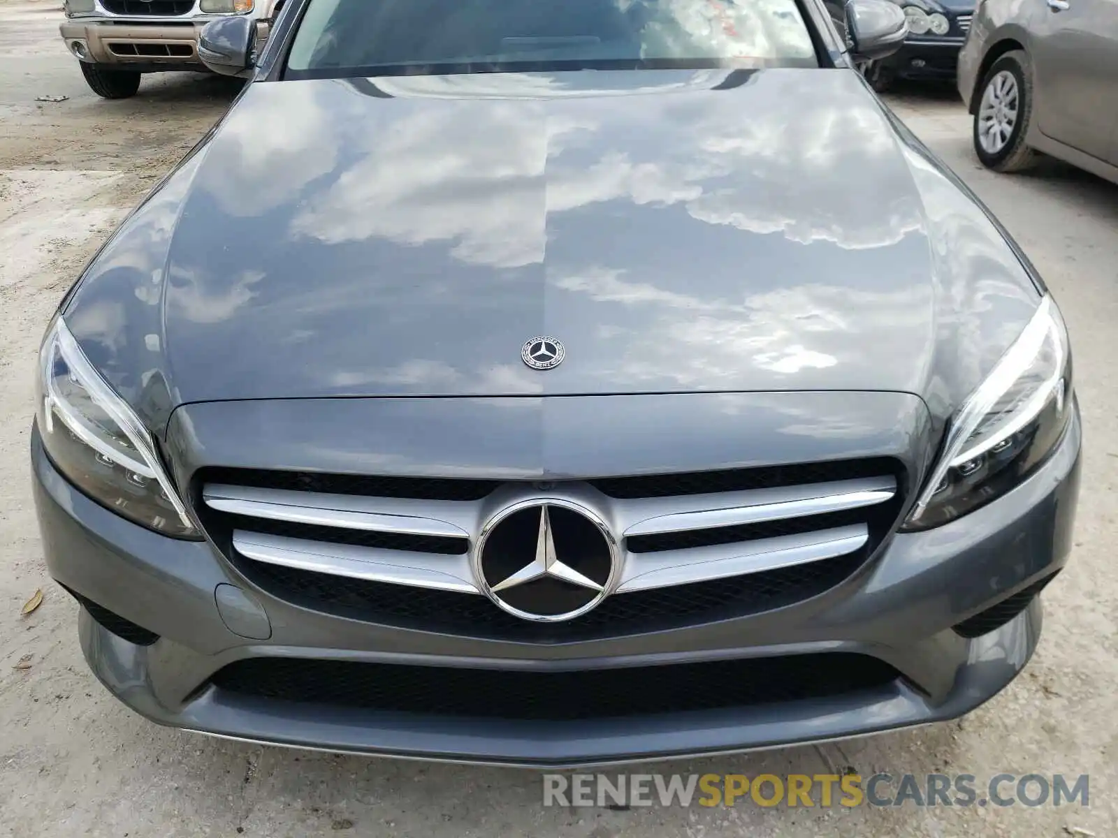 9 Photograph of a damaged car 55SWF8DB4KU286442 MERCEDES-BENZ C CLASS 2019