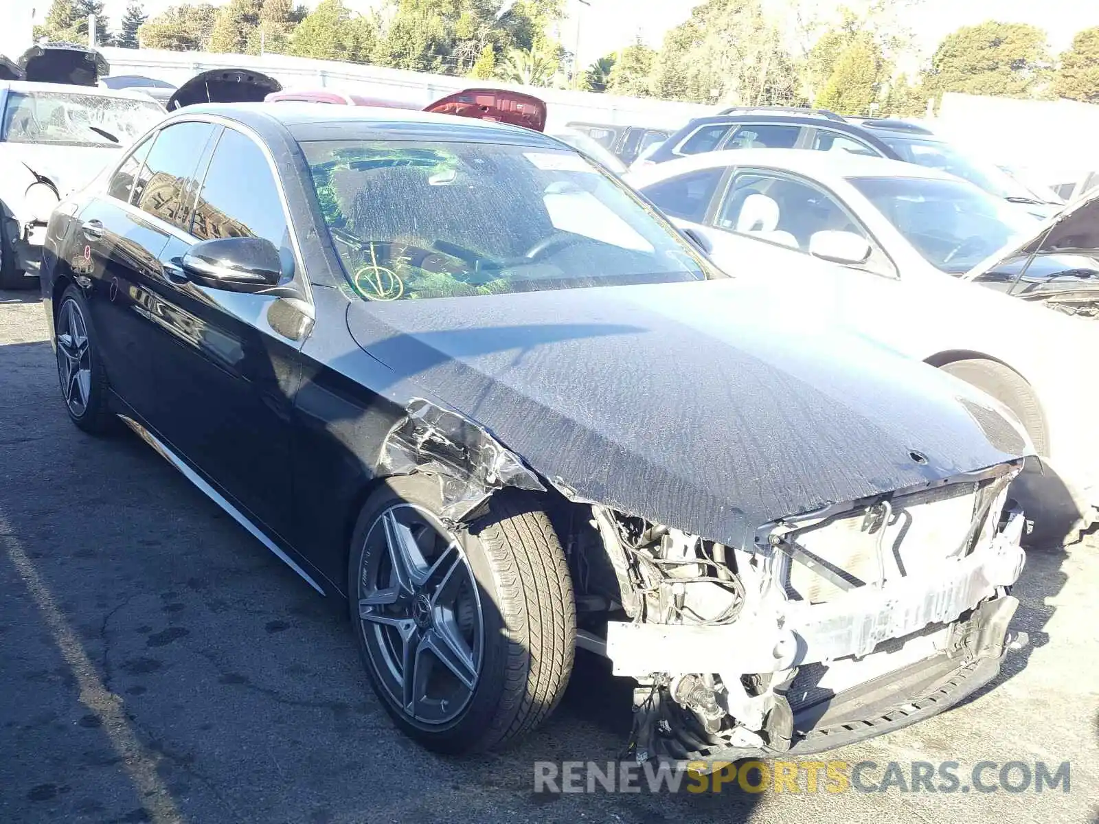 1 Photograph of a damaged car 55SWF8DB4KU290359 MERCEDES-BENZ C CLASS 2019