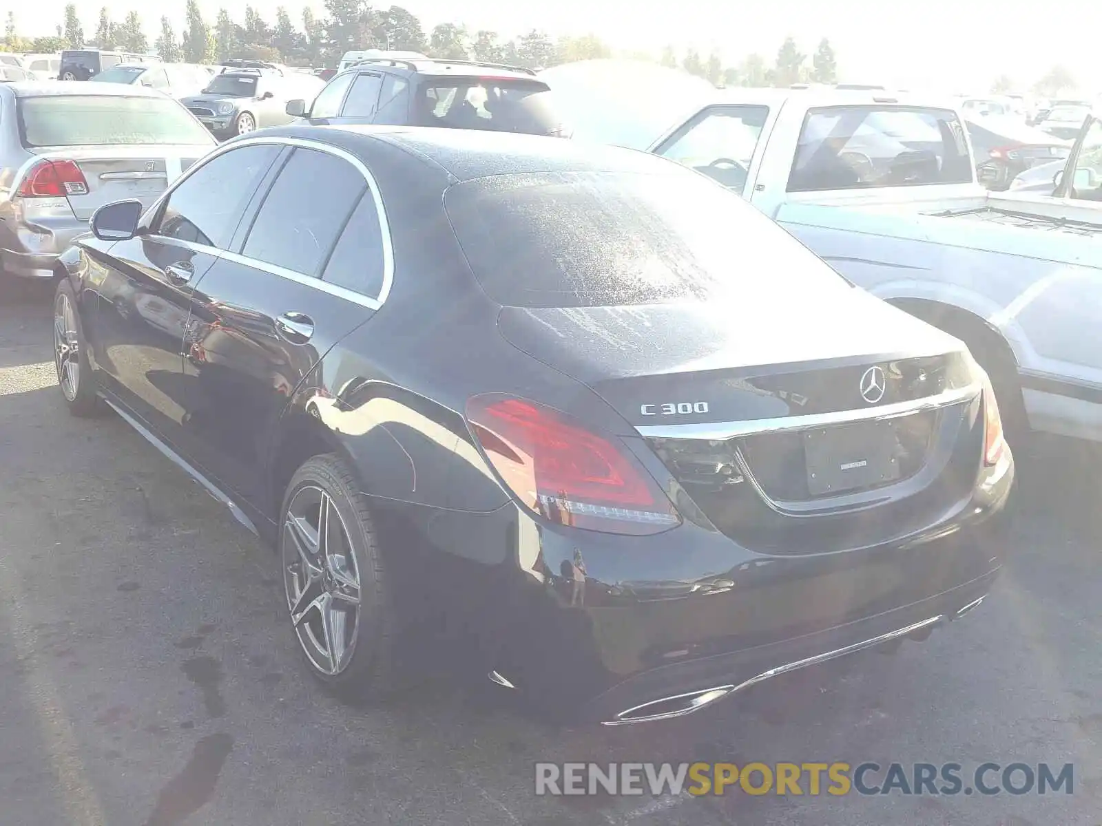 3 Photograph of a damaged car 55SWF8DB4KU290359 MERCEDES-BENZ C CLASS 2019