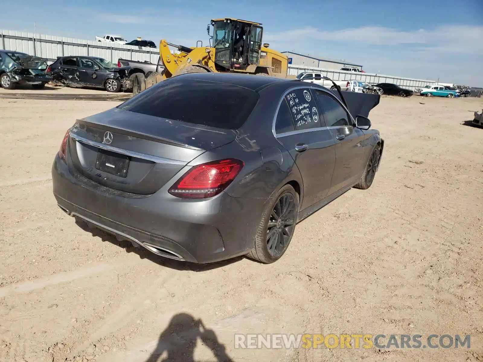 4 Photograph of a damaged car 55SWF8DB4KU293116 MERCEDES-BENZ C-CLASS 2019