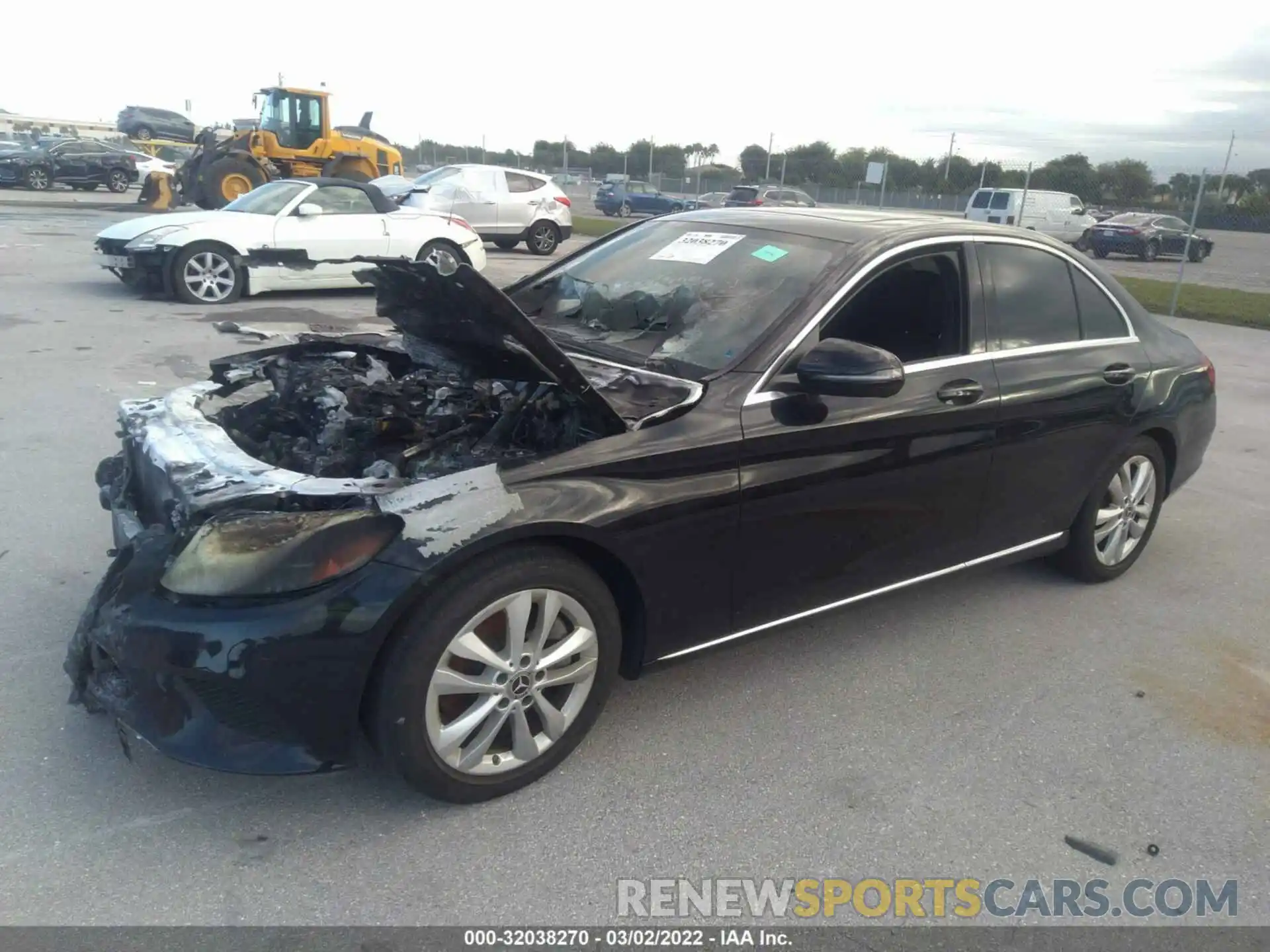 2 Photograph of a damaged car 55SWF8DB4KU295531 MERCEDES-BENZ C-CLASS 2019