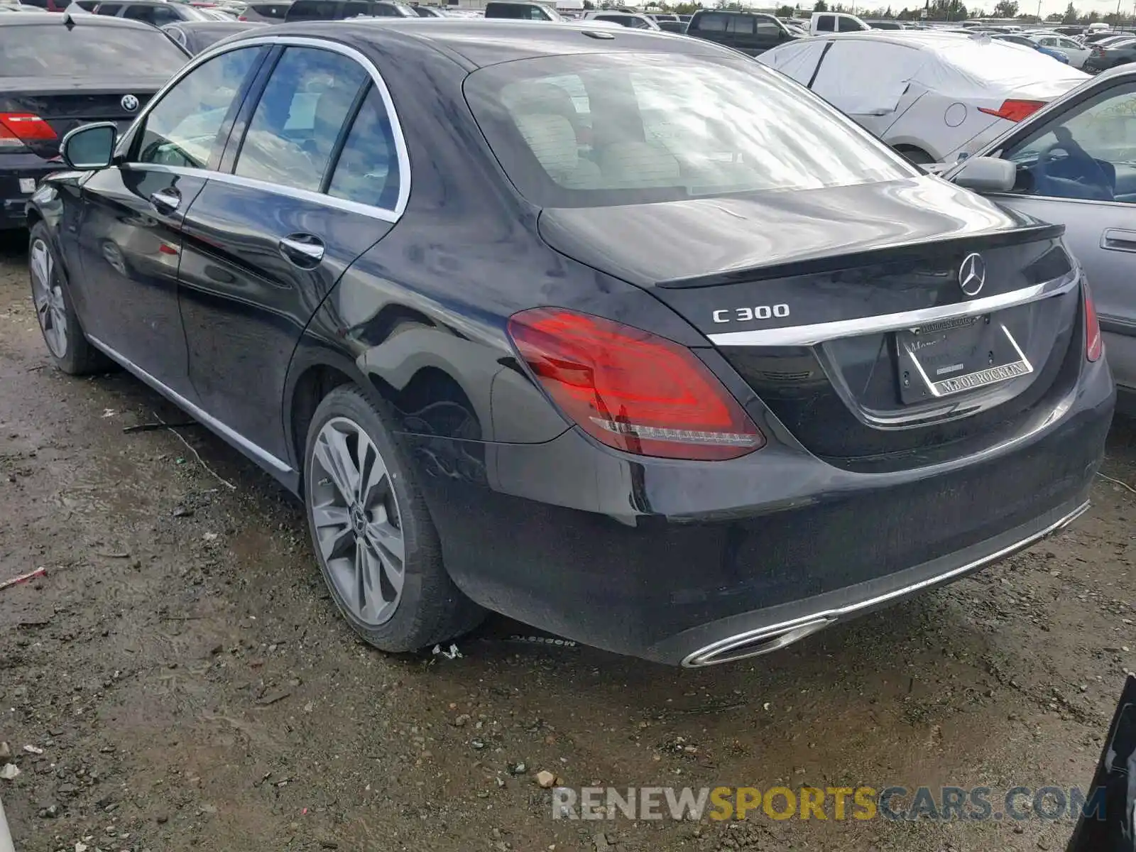 3 Photograph of a damaged car 55SWF8DB4KU296405 MERCEDES-BENZ C CLASS 2019