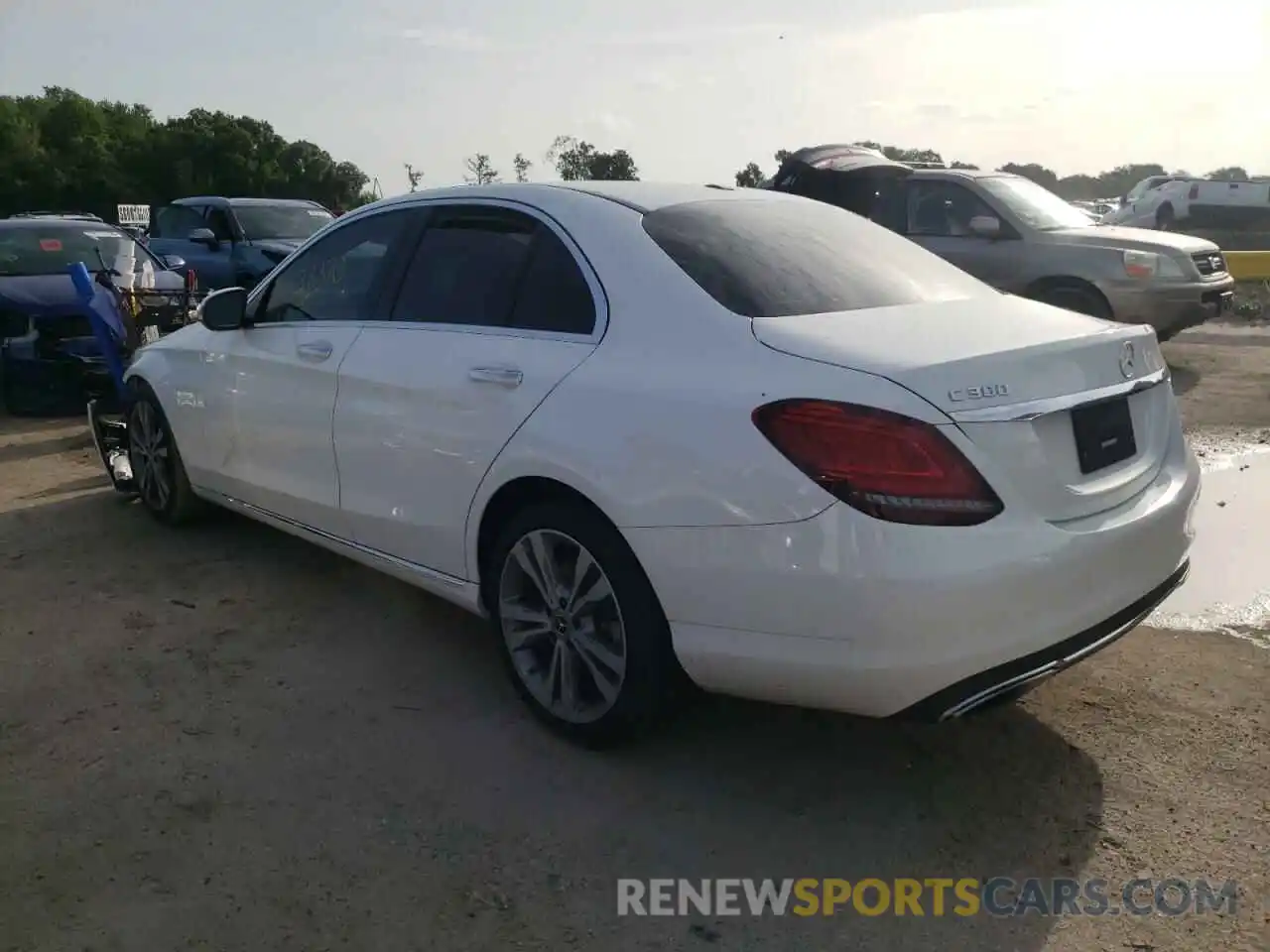 3 Photograph of a damaged car 55SWF8DB4KU297926 MERCEDES-BENZ C-CLASS 2019