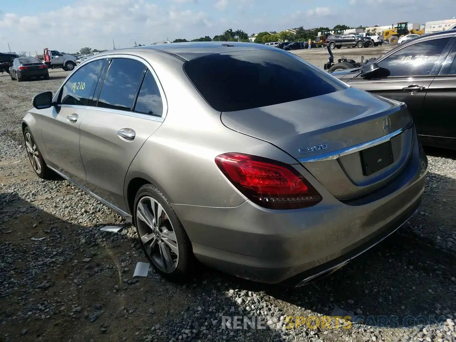 3 Photograph of a damaged car 55SWF8DB4KU298168 MERCEDES-BENZ C CLASS 2019