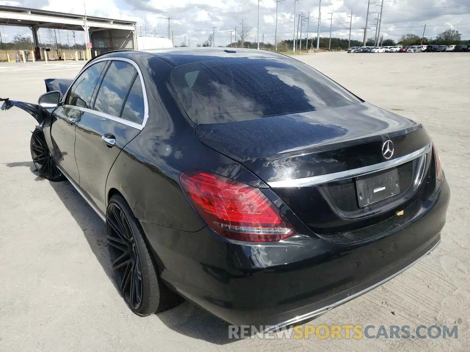 3 Photograph of a damaged car 55SWF8DB4KU303501 MERCEDES-BENZ C CLASS 2019