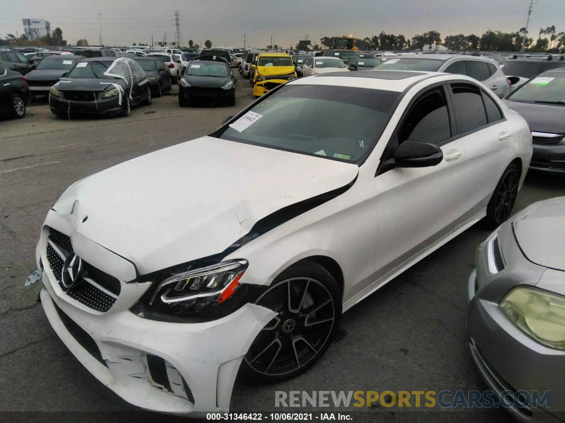 2 Photograph of a damaged car 55SWF8DB4KU303515 MERCEDES-BENZ C-CLASS 2019