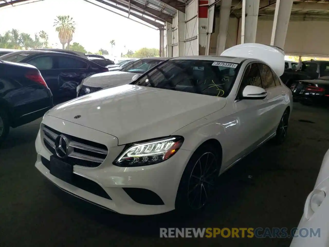 2 Photograph of a damaged car 55SWF8DB4KU303577 MERCEDES-BENZ C CLASS 2019