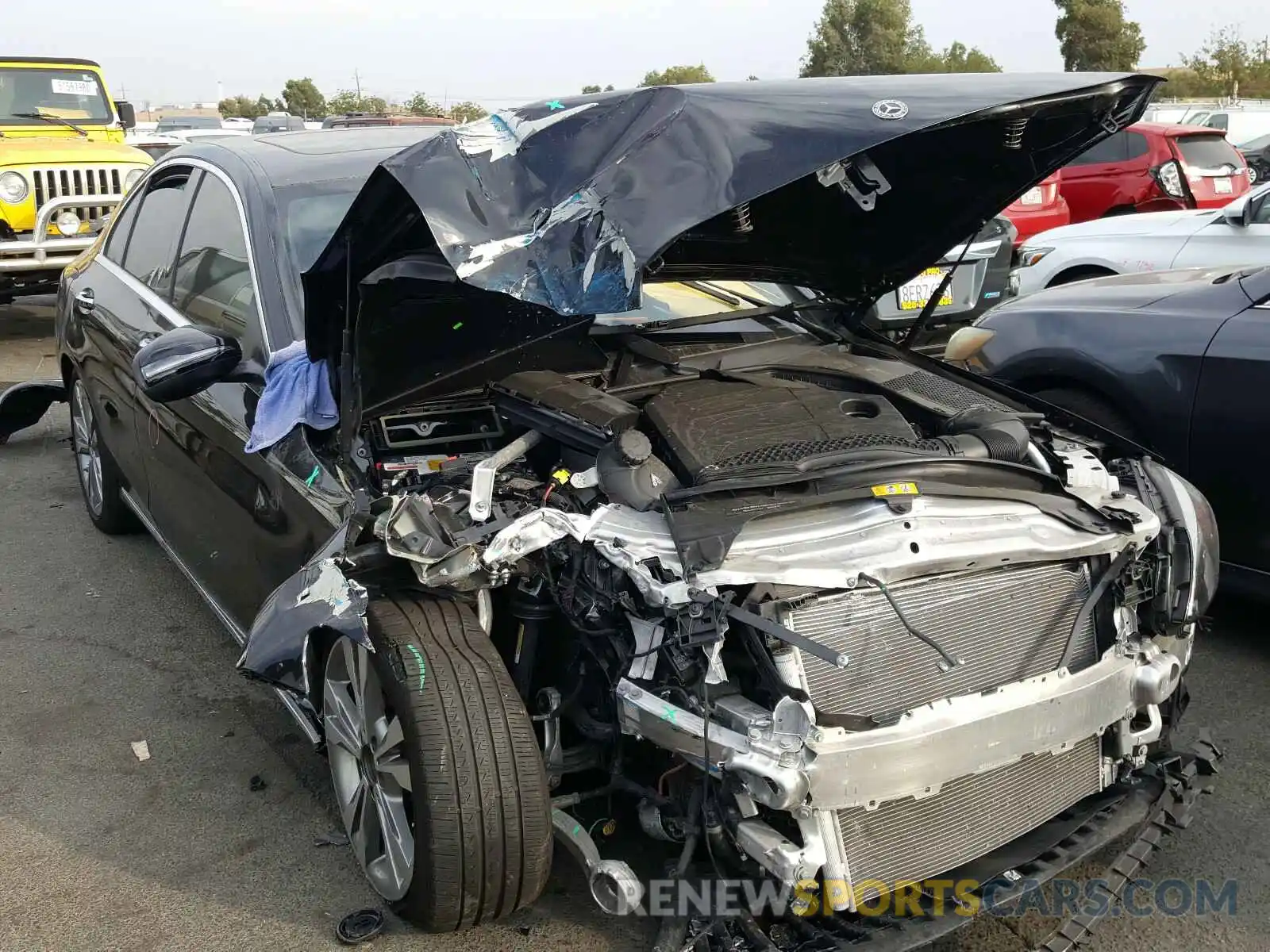 1 Photograph of a damaged car 55SWF8DB4KU307628 MERCEDES-BENZ C CLASS 2019