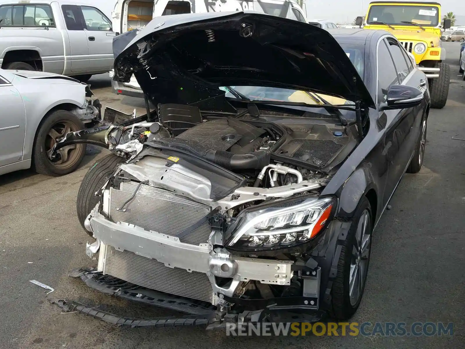 2 Photograph of a damaged car 55SWF8DB4KU307628 MERCEDES-BENZ C CLASS 2019