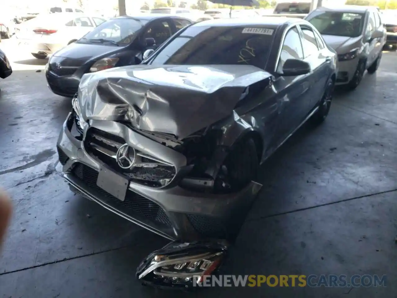 2 Photograph of a damaged car 55SWF8DB4KU311713 MERCEDES-BENZ C CLASS 2019