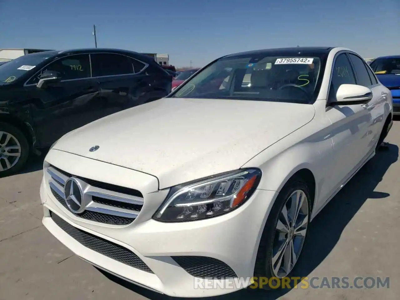 2 Photograph of a damaged car 55SWF8DB4KU311792 MERCEDES-BENZ C-CLASS 2019