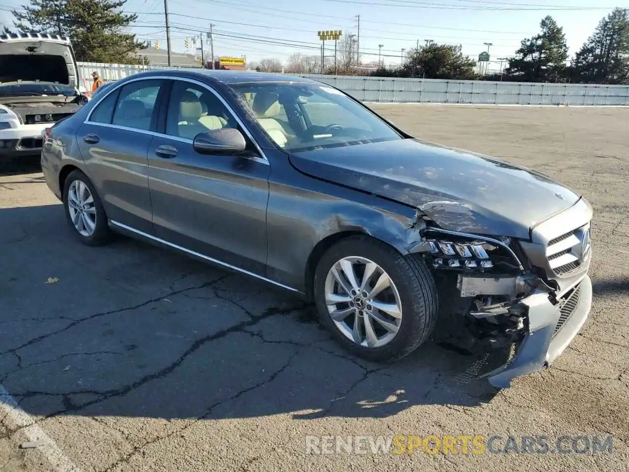 4 Photograph of a damaged car 55SWF8DB4KU315745 MERCEDES-BENZ C-CLASS 2019