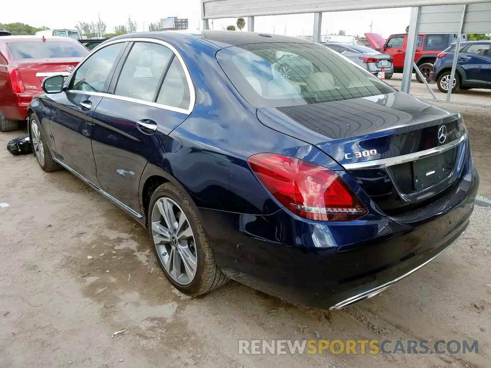 3 Photograph of a damaged car 55SWF8DB4KU316880 MERCEDES-BENZ C CLASS 2019