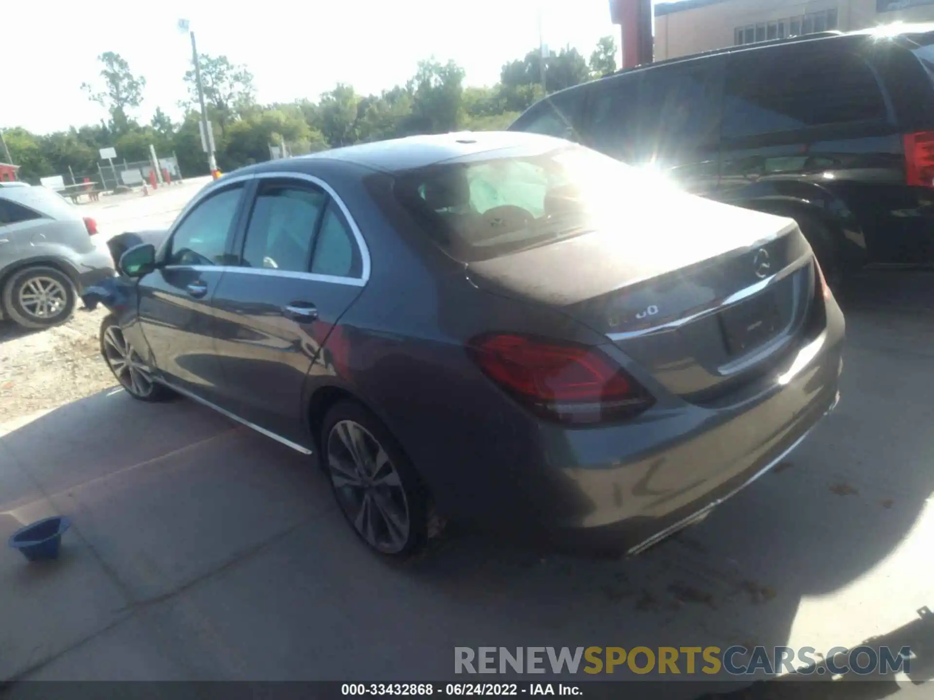 3 Photograph of a damaged car 55SWF8DB4KU317513 MERCEDES-BENZ C-CLASS 2019