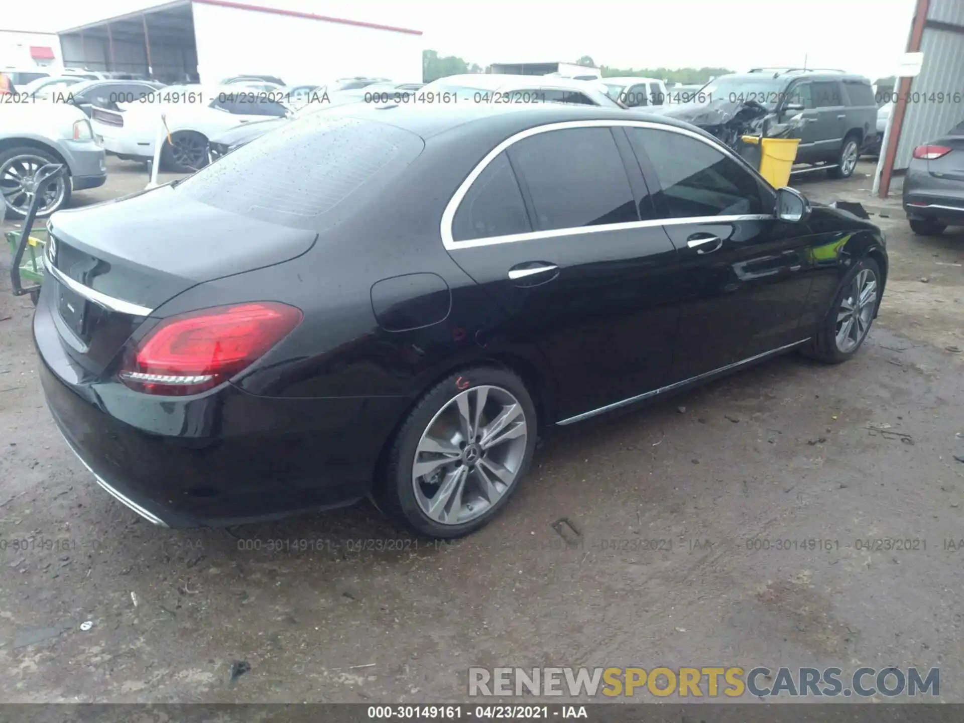 4 Photograph of a damaged car 55SWF8DB5KU284764 MERCEDES-BENZ C-CLASS 2019