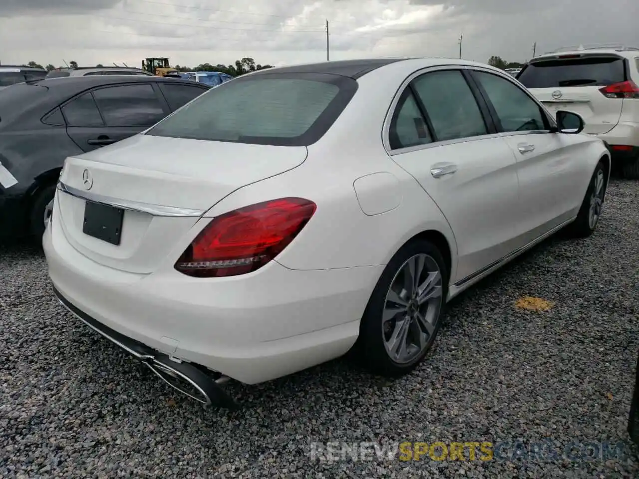 4 Photograph of a damaged car 55SWF8DB5KU289995 MERCEDES-BENZ C-CLASS 2019