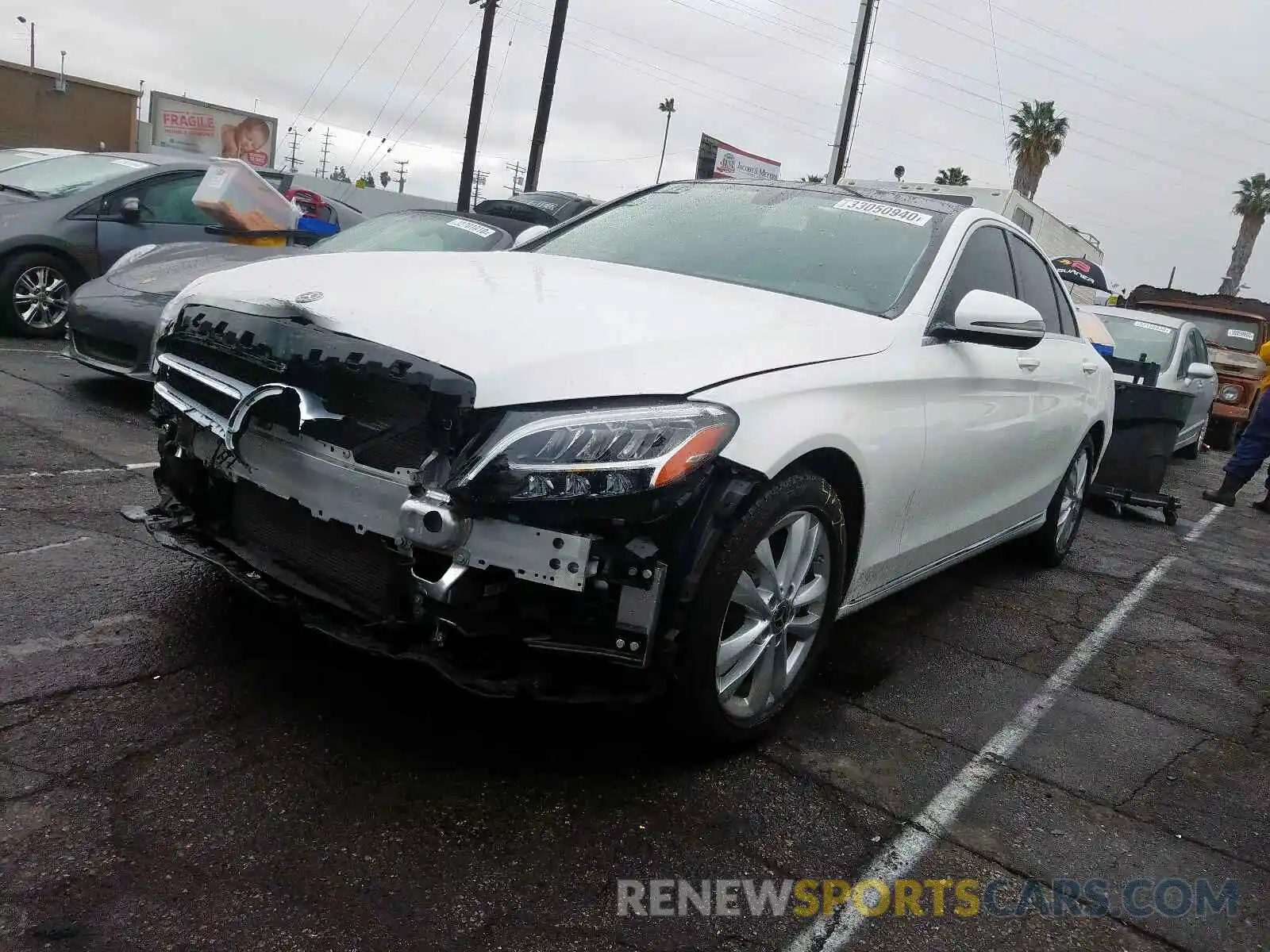 2 Photograph of a damaged car 55SWF8DB5KU291780 MERCEDES-BENZ C CLASS 2019