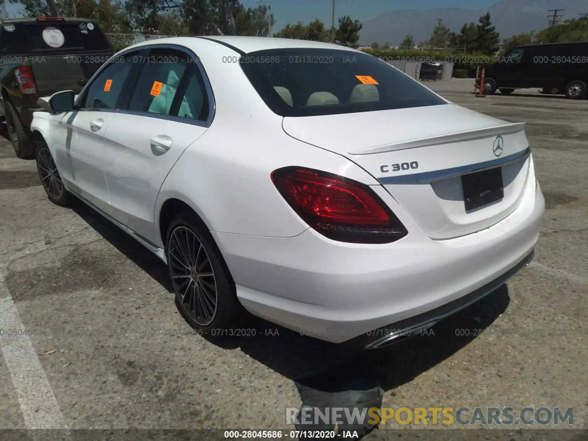 3 Photograph of a damaged car 55SWF8DB5KU293500 MERCEDES-BENZ C-CLASS 2019