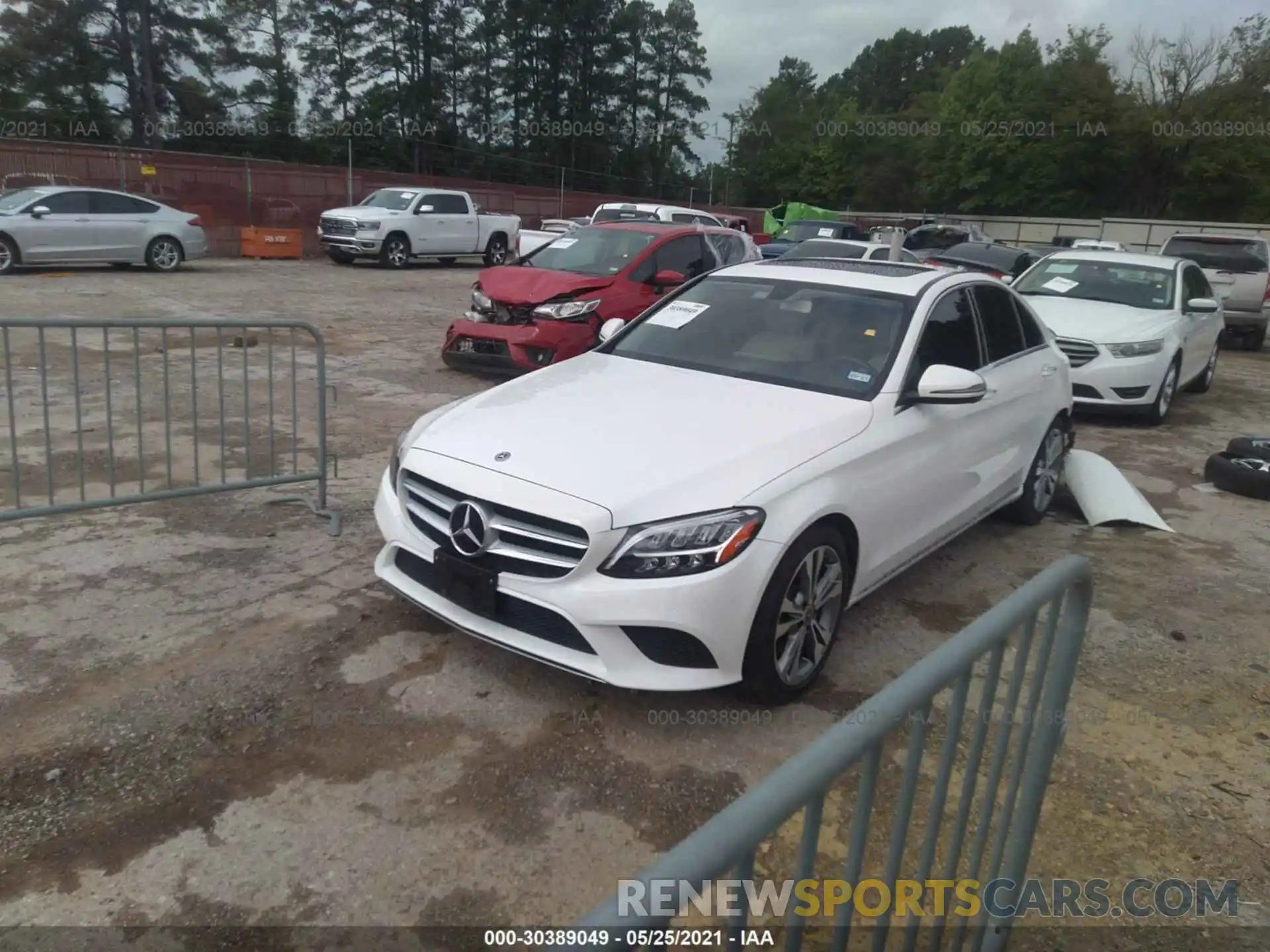 2 Photograph of a damaged car 55SWF8DB5KU294100 MERCEDES-BENZ C-CLASS 2019