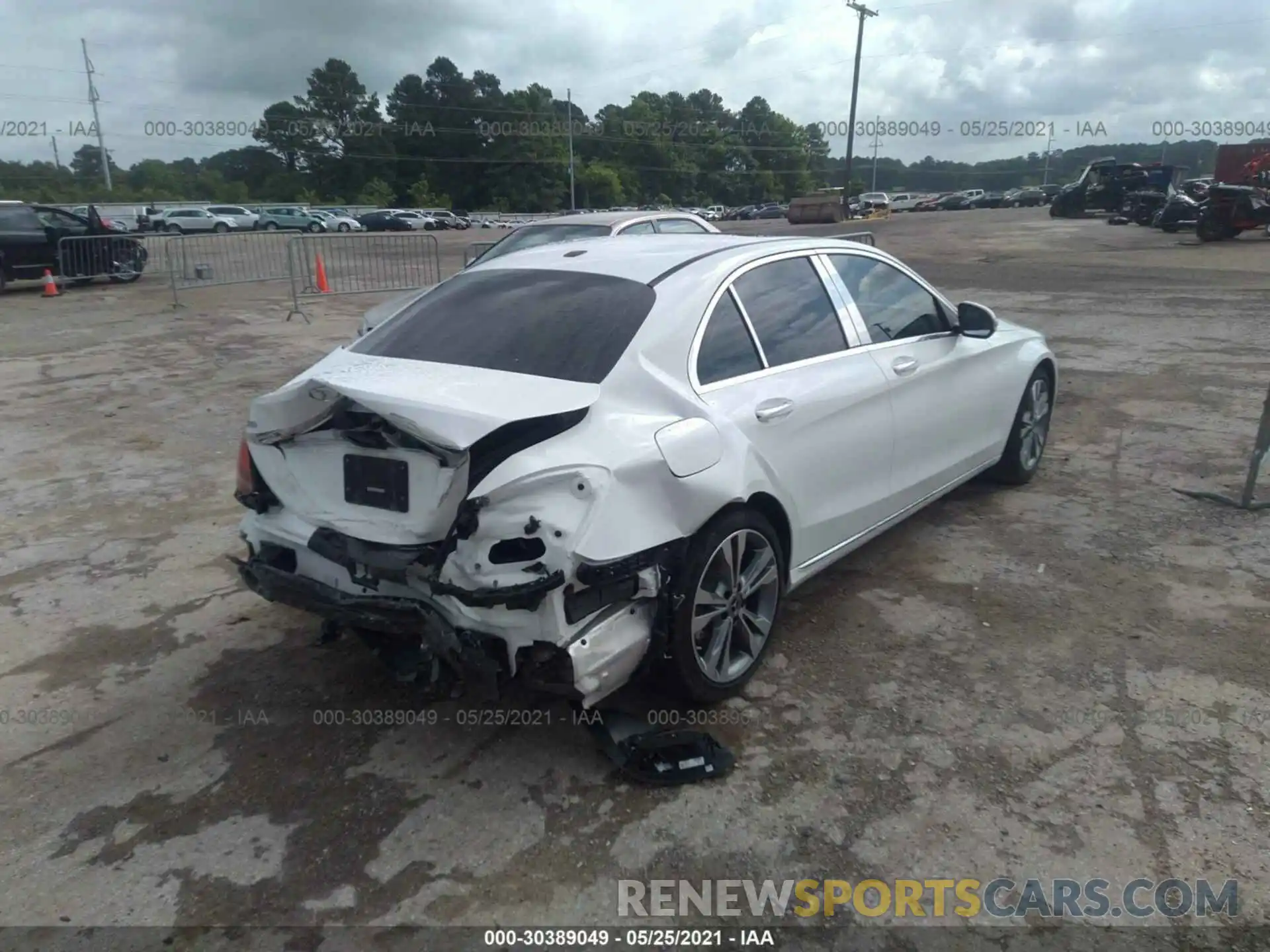 4 Photograph of a damaged car 55SWF8DB5KU294100 MERCEDES-BENZ C-CLASS 2019