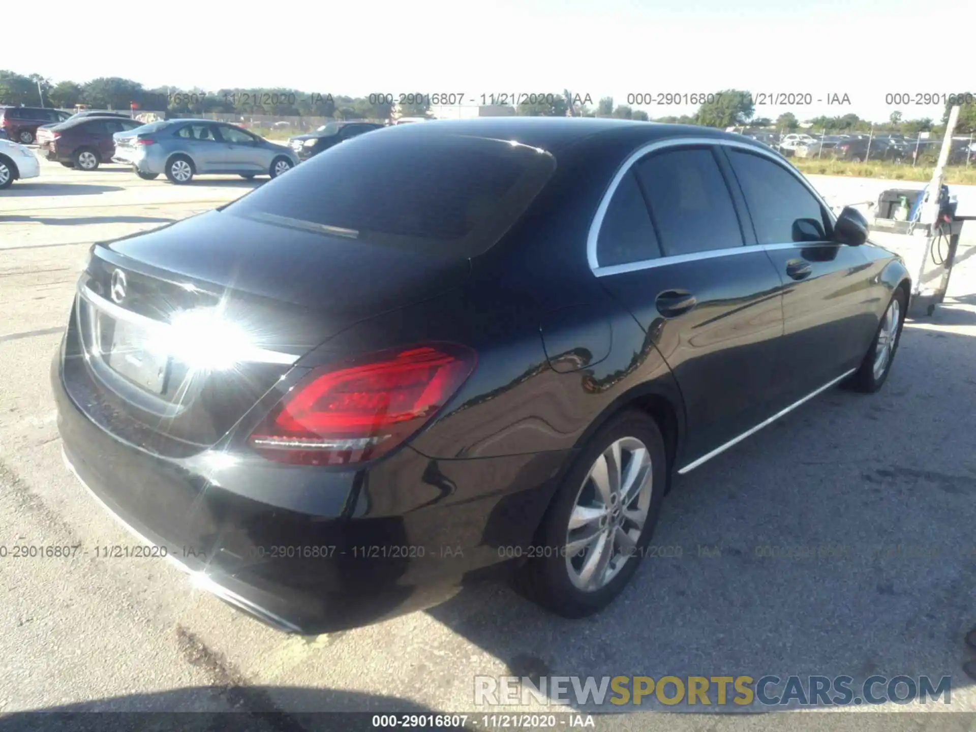 4 Photograph of a damaged car 55SWF8DB5KU294159 MERCEDES-BENZ C-CLASS 2019