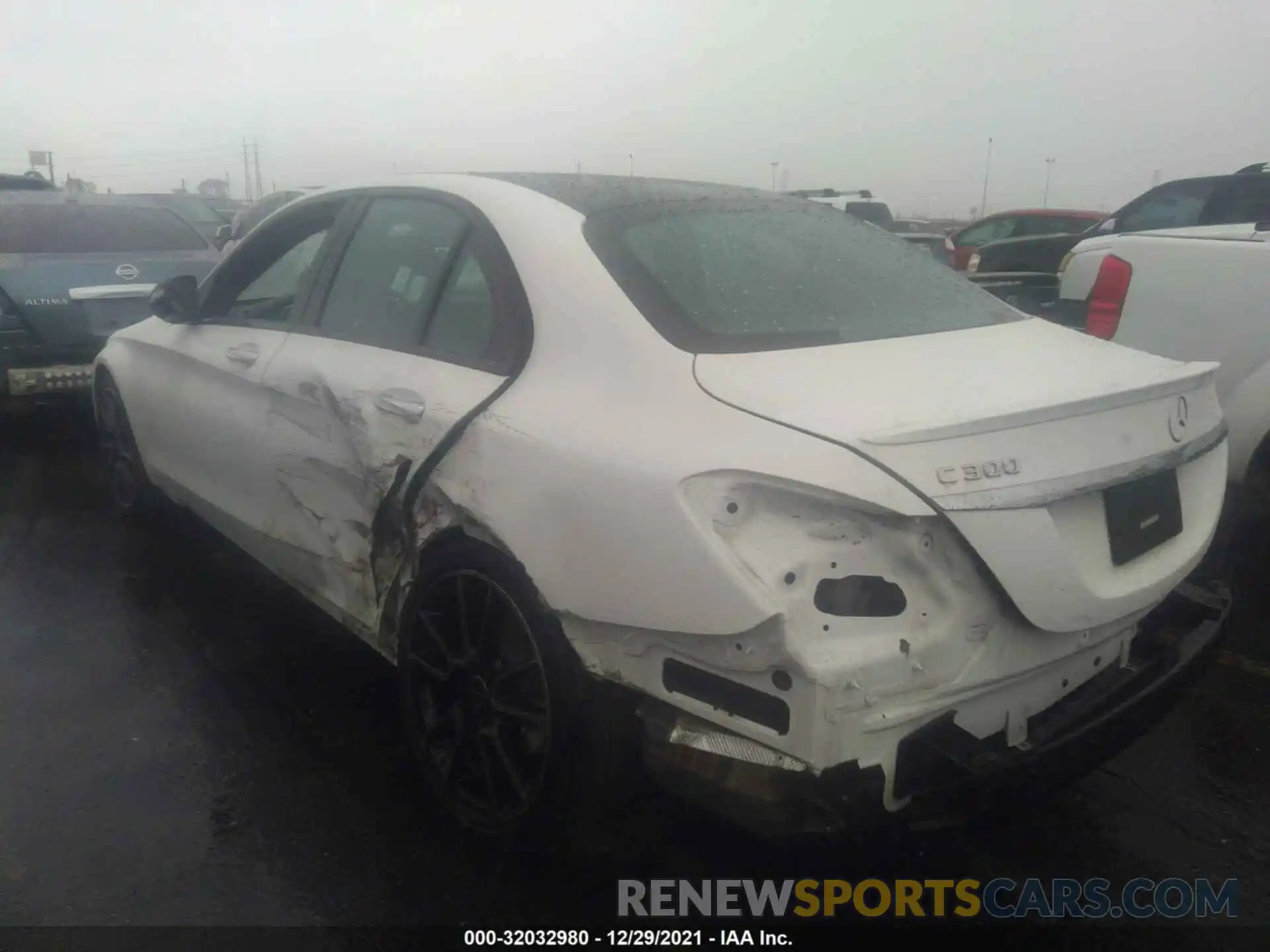 3 Photograph of a damaged car 55SWF8DB5KU297692 MERCEDES-BENZ C-CLASS 2019