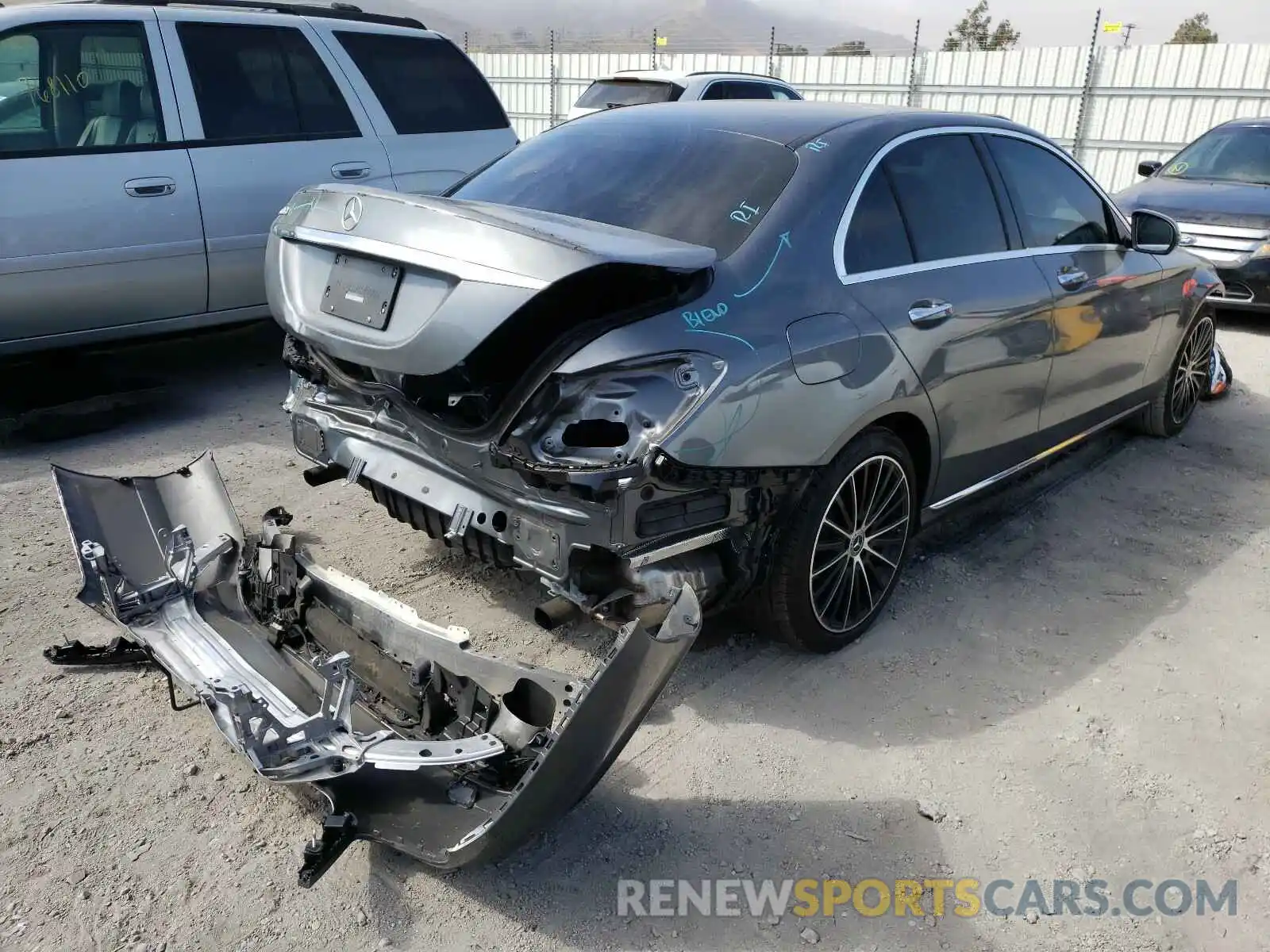 4 Photograph of a damaged car 55SWF8DB5KU297899 MERCEDES-BENZ C CLASS 2019