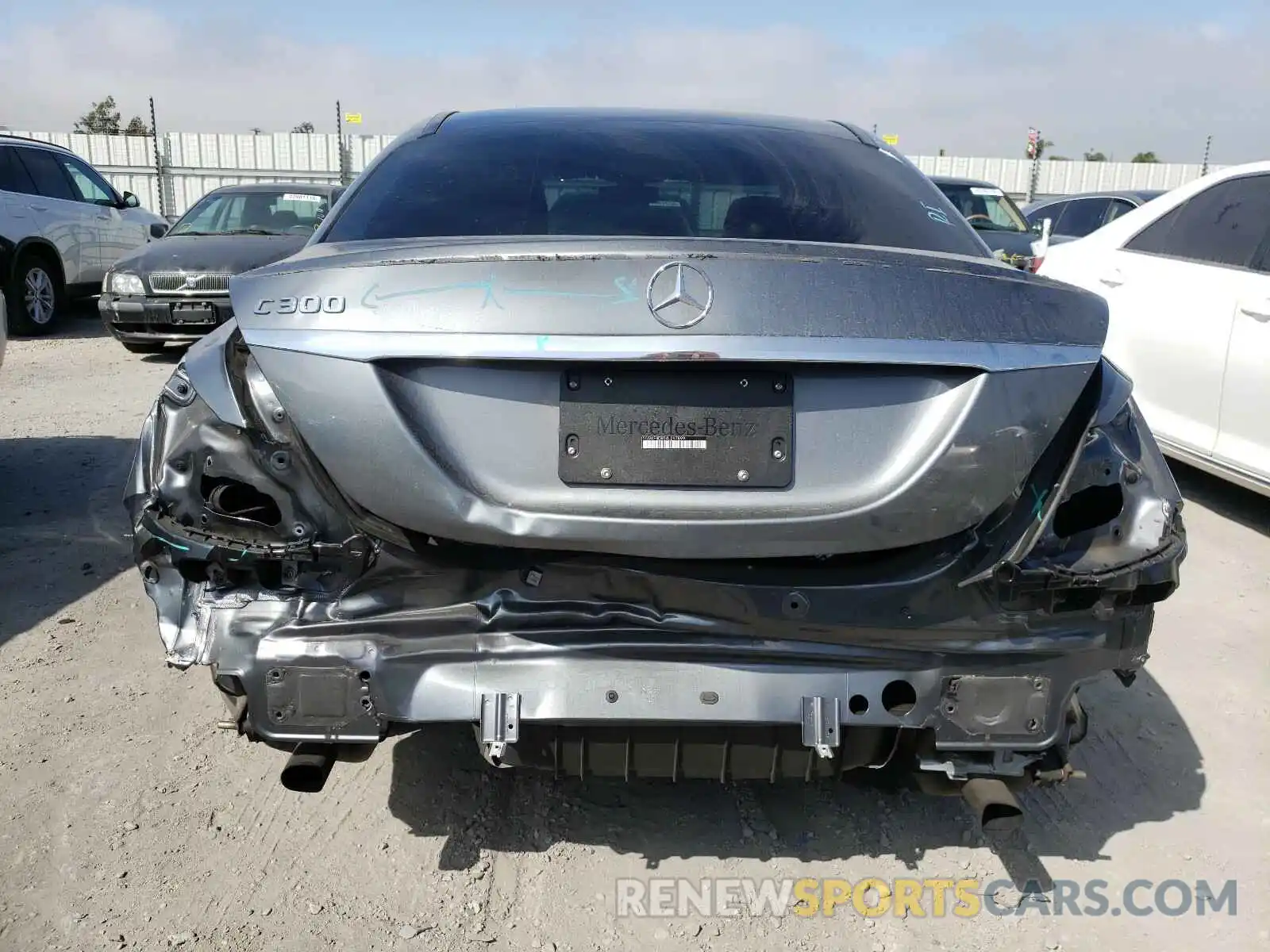 9 Photograph of a damaged car 55SWF8DB5KU297899 MERCEDES-BENZ C CLASS 2019